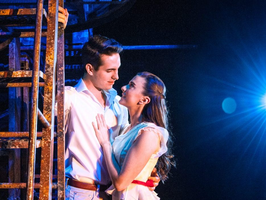 Heute im VIENNA.at-Adventkalender: Tickets für "West Side Story" gewinnen. Heute im VIENNA.at-Adventkalender: Tickets für "West Side Story" gewinnen.