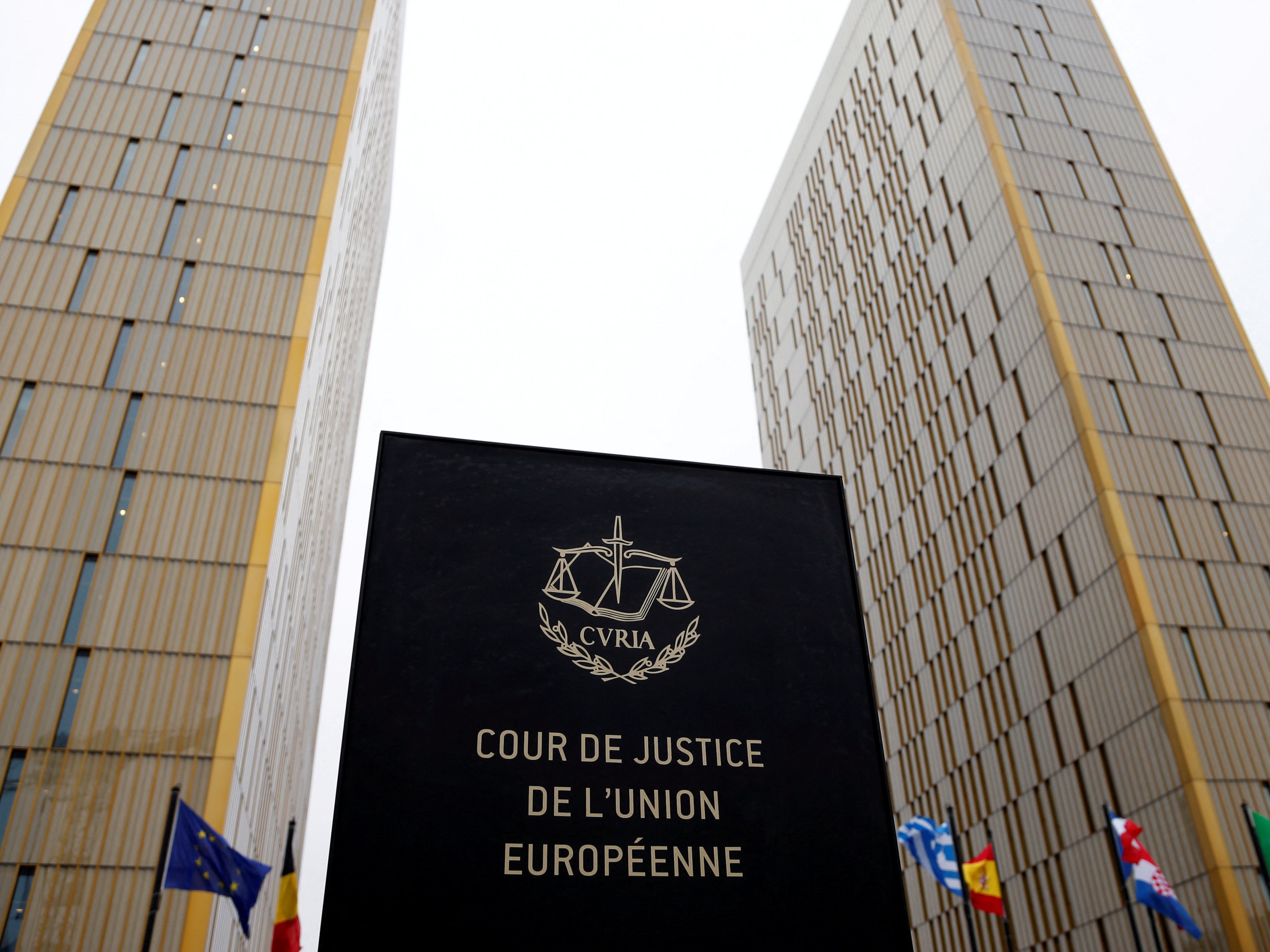 Aufforderung von rumänischem EU-Abgeordneten an Europäische Kommission: Österreich vor EuGH verklagen. Aufforderung von rumänischem EU-Abgeordneten an Europäische Kommission: Österreich vor EuGH verklagen.