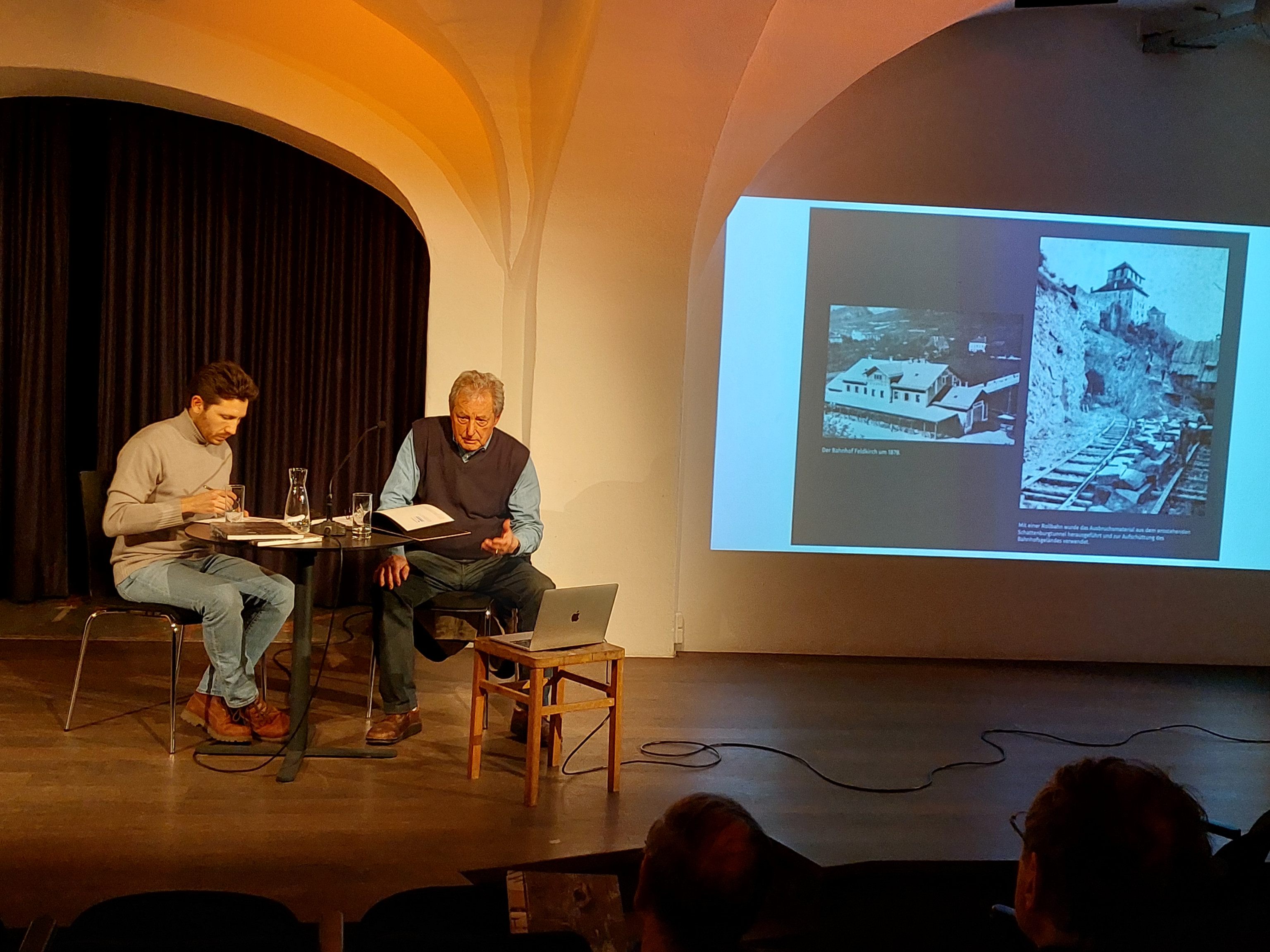 Prof. A. Schimper im Gespräch mit Johannes Spies, MSc