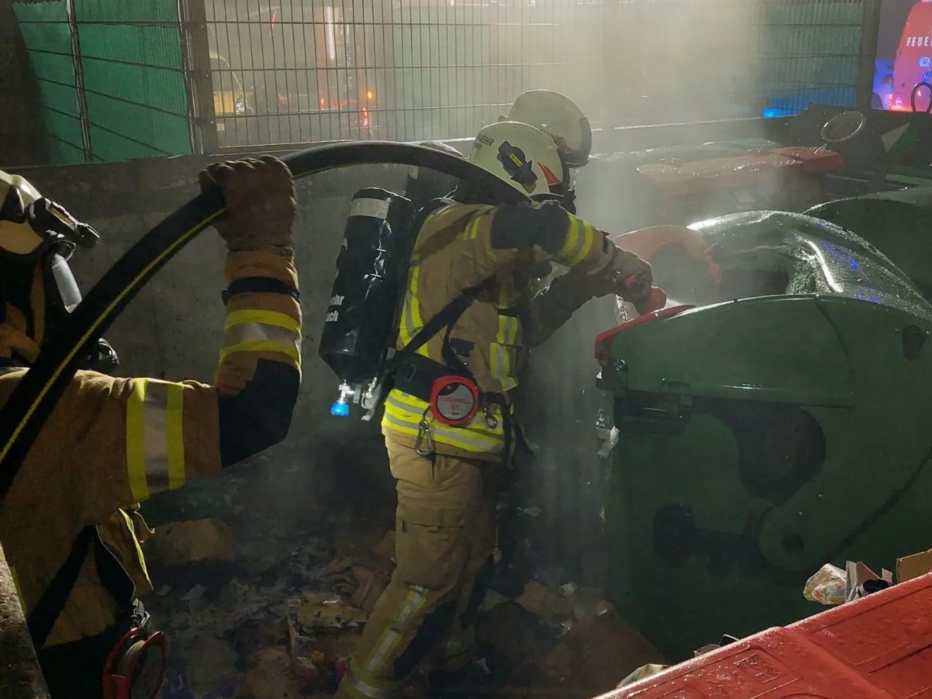 Den Einsatzkräften der Feuerwehr Lauterach gelang es, den Brand zu löschen. Den Einsatzkräften der Feuerwehr Lauterach gelang es, den Brand zu löschen.