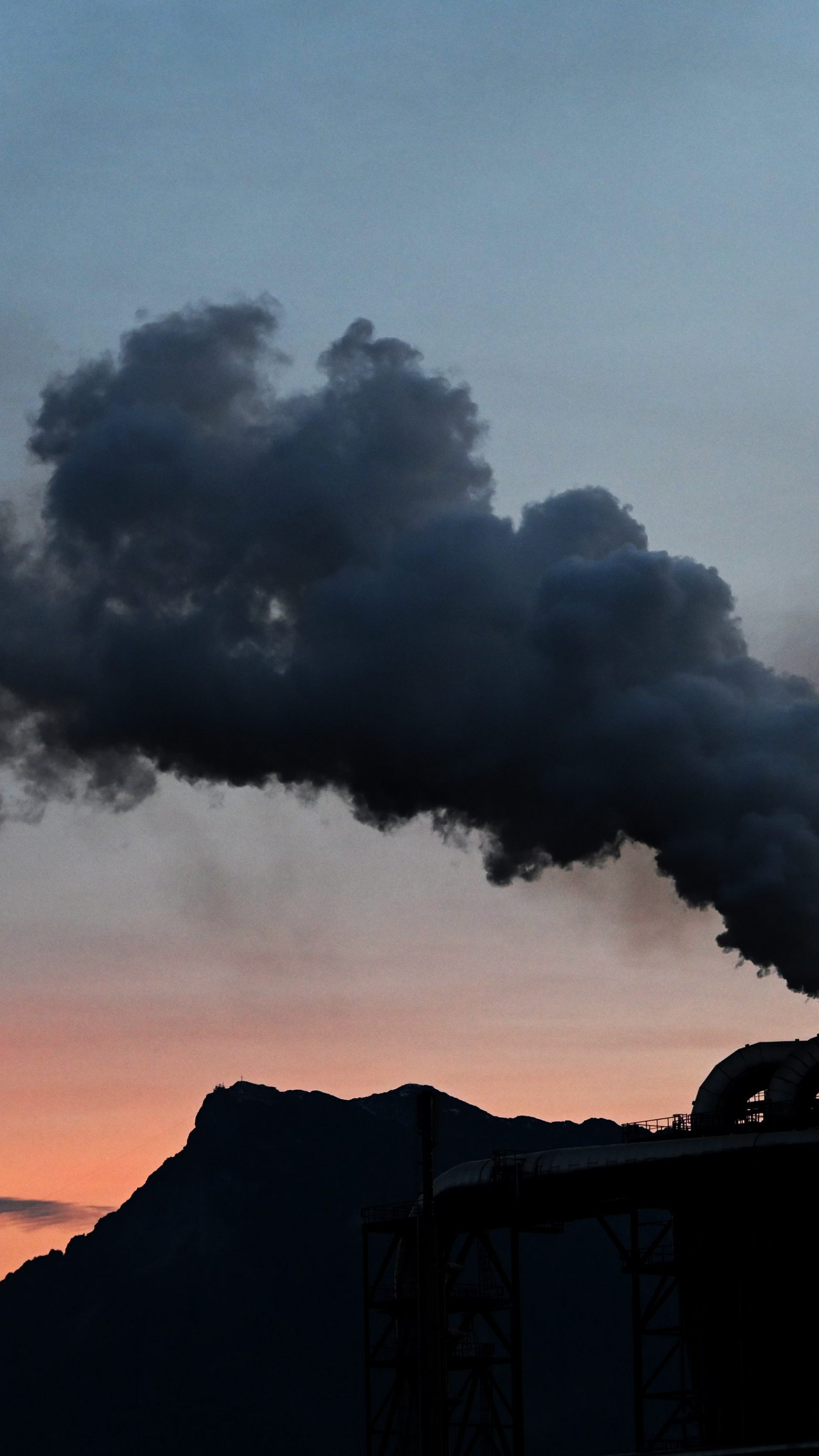 NGOs und 160 Firmen kritisieren die fehlenden Klimaschutzmaßnahmen in Österreich.