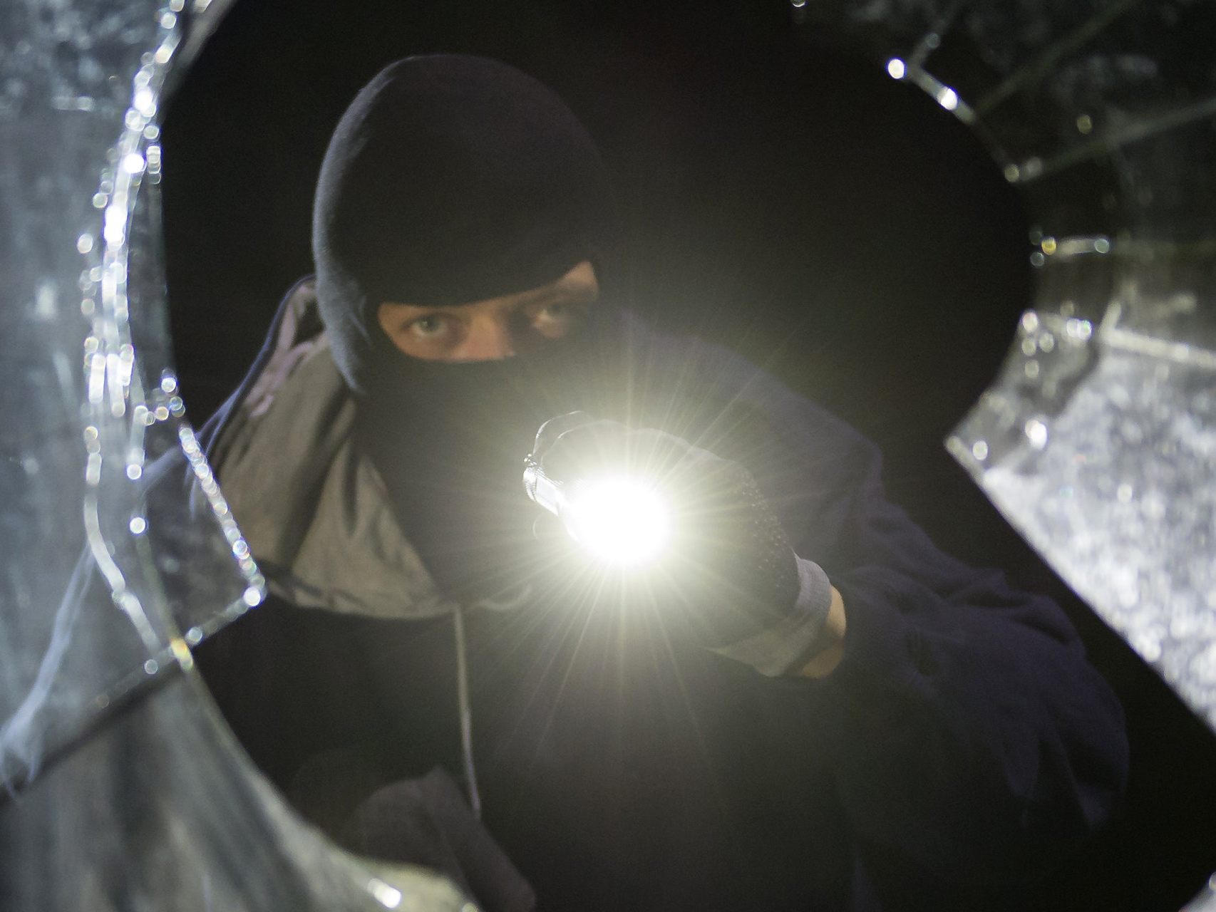 Zwei 19-Jährige sollen Postkästen aufgebrochen haben.