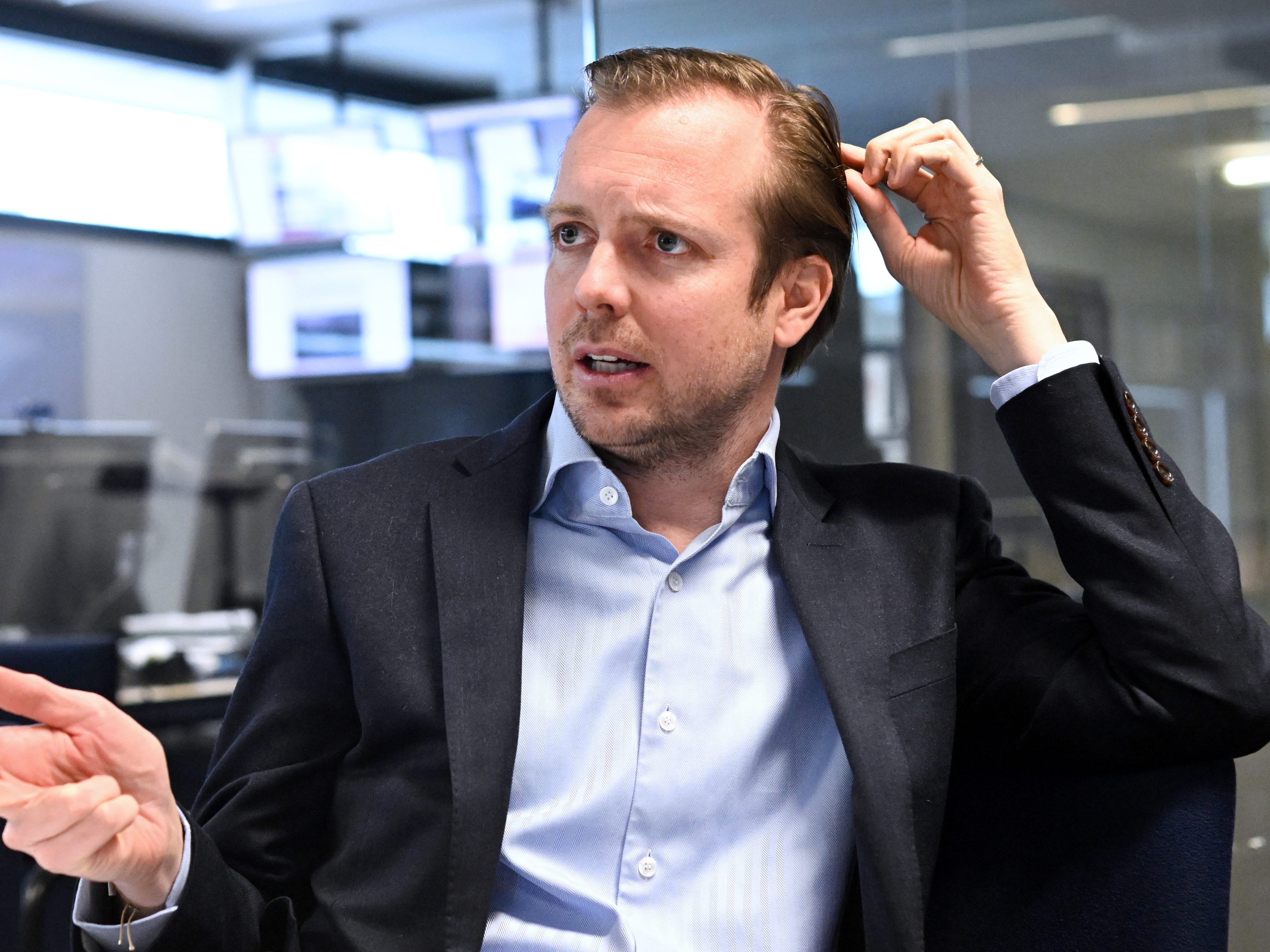 Geschäftsführer der Mediengruppe Österreich, Niki Fellner erklärte, dass es ab 1. Jänner neue Compliance-Regeln im Unternehmen geben werde. Geschäftsführer der Mediengruppe Österreich, Niki Fellner erklärte, dass es ab 1. Jänner neue Compliance-Regeln im Unternehmen geben werde.