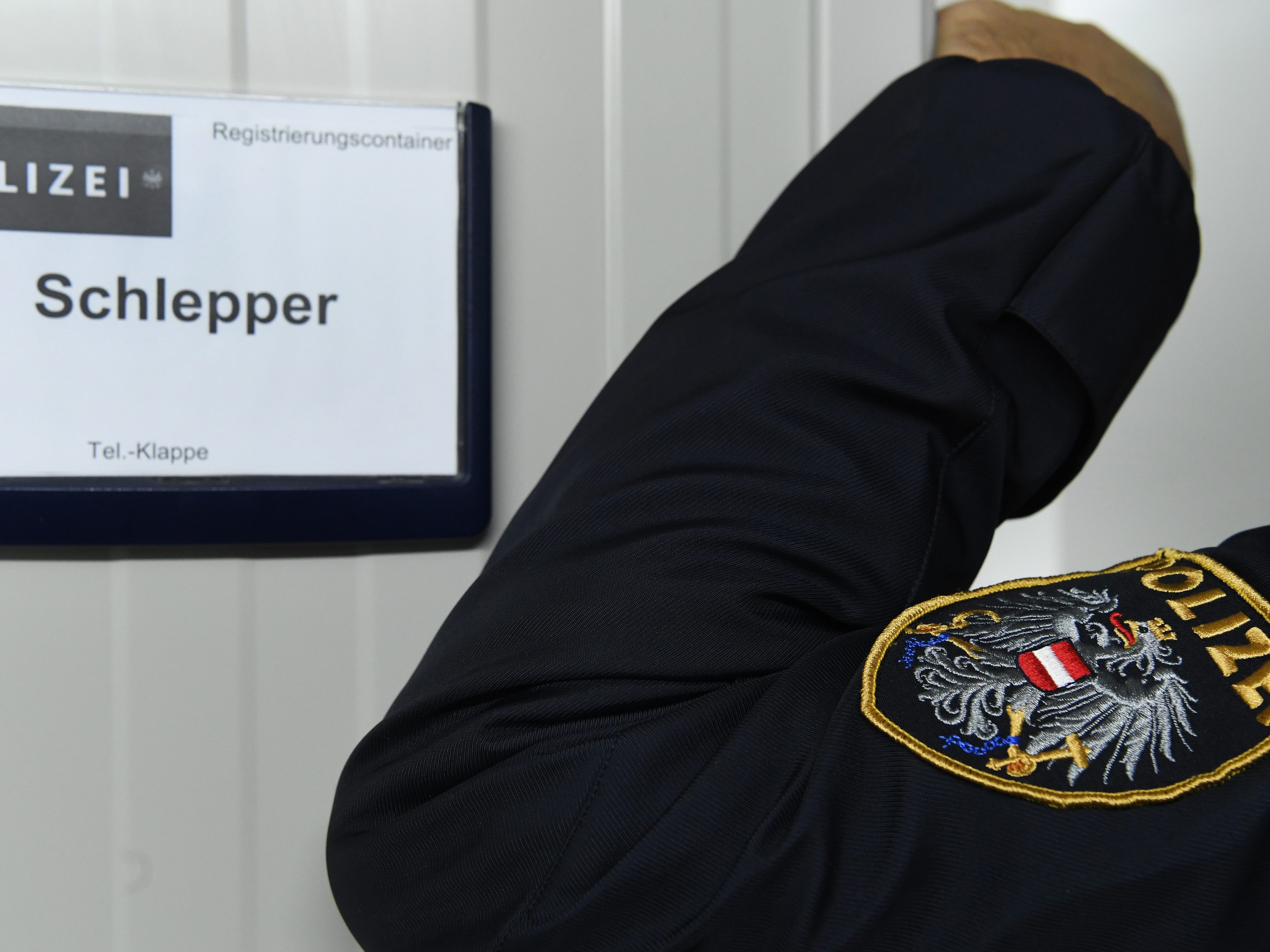Mobile organisierte Kriminalität: Über 103.000 Kontrollen europaweit. Mobile organisierte Kriminalität: Über 103.000 Kontrollen europaweit.