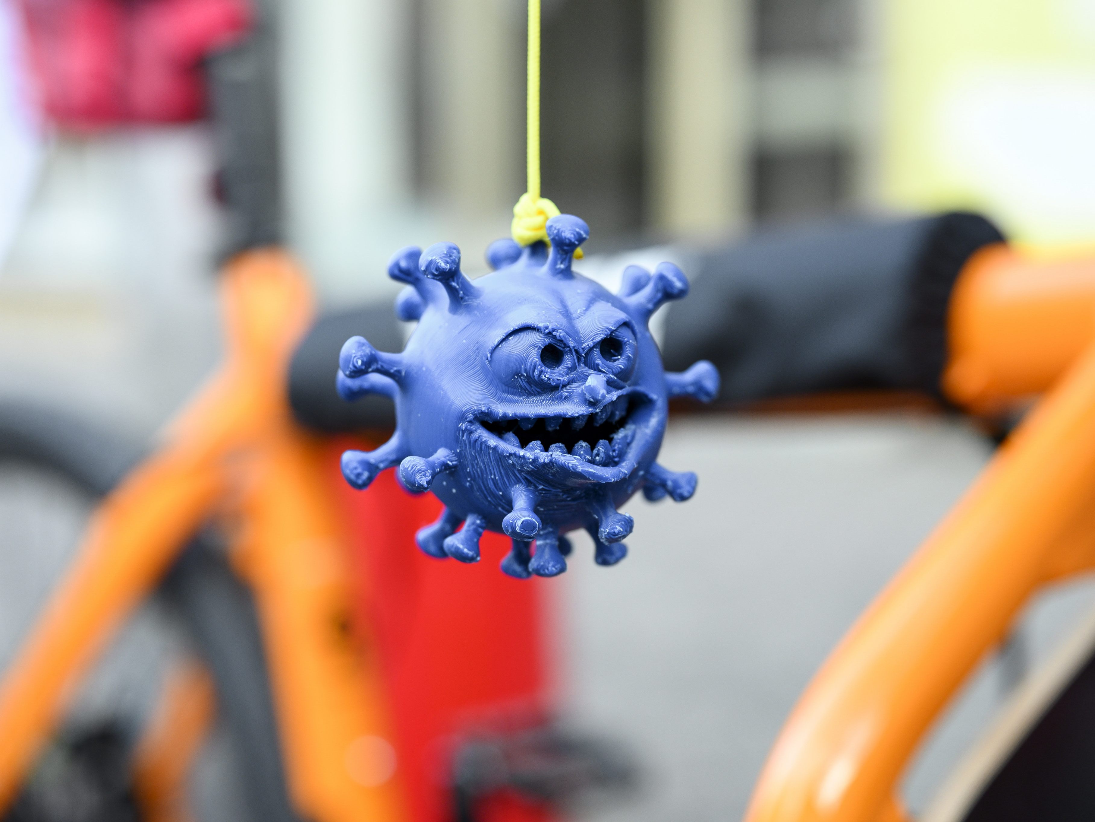 Bericht: Corona wird auch bei endemischem Zustand für Probleme machen.