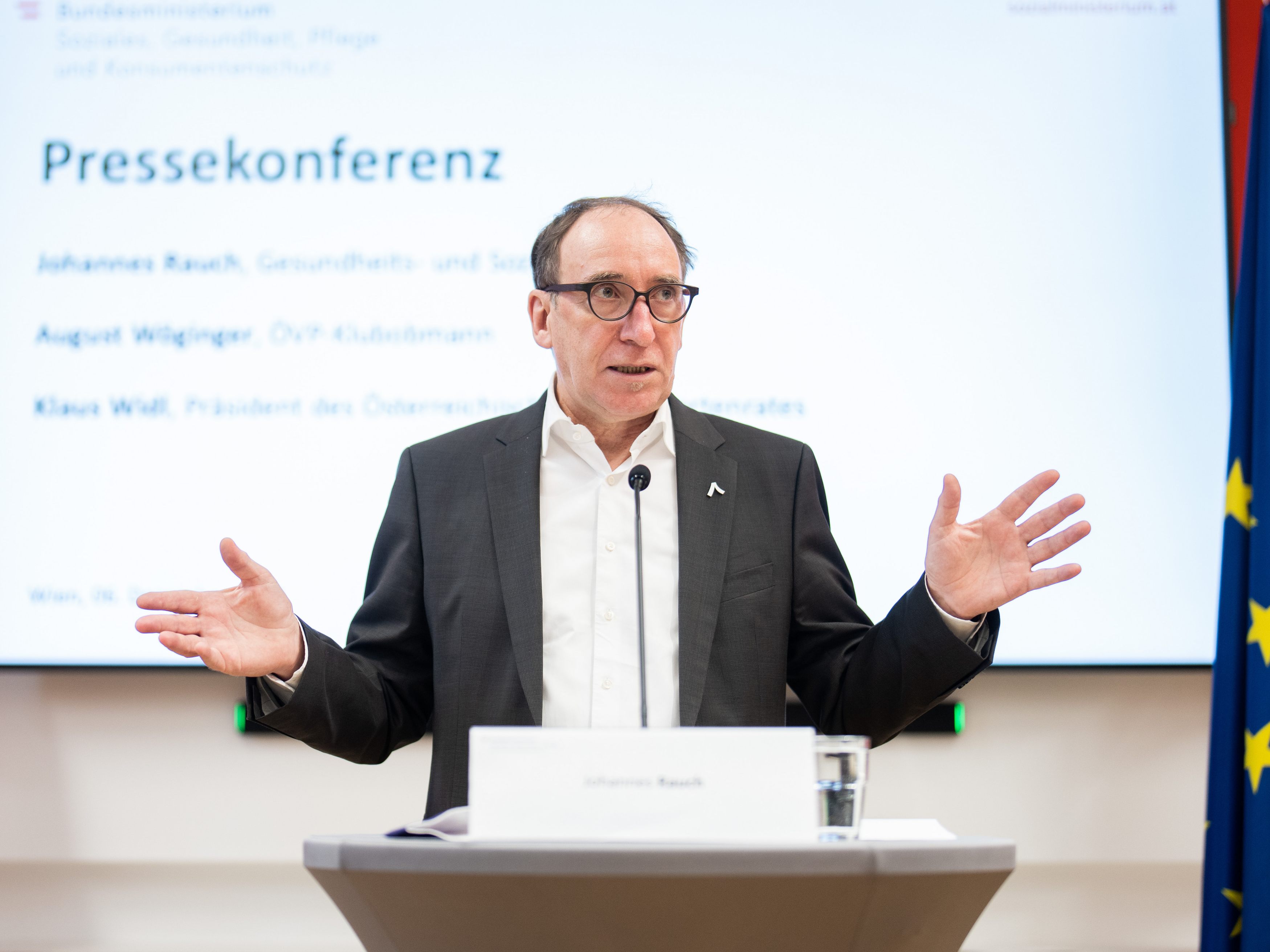 Laut Sozialminister Johannes Rauch können die Zahlen zu Gewalt nicht achselzuckend hingenommen werden.