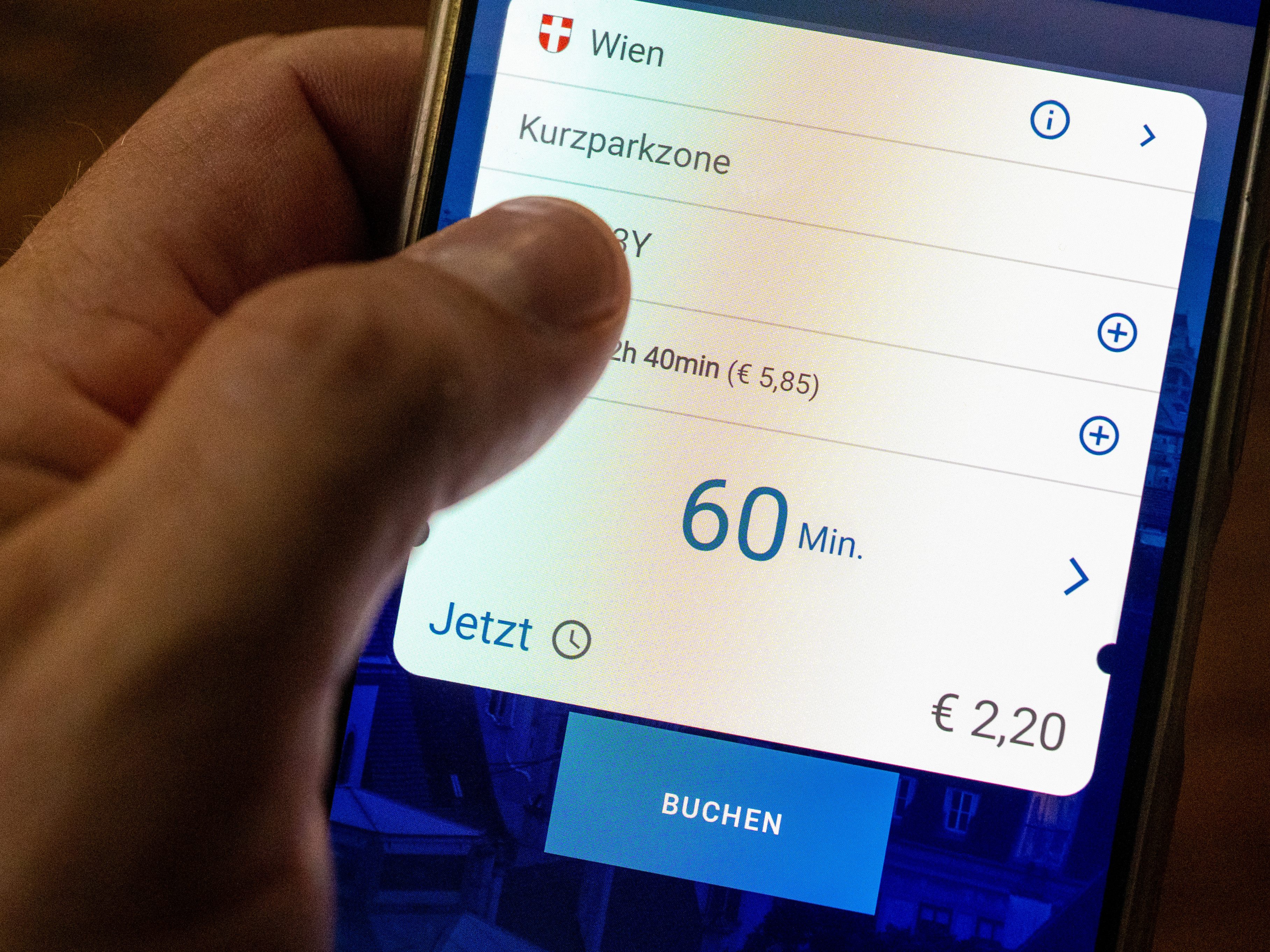 Ab 1.1.2023: 1-Stunden-Parkschein kostet in Wien dann 2,50 Euro. Ab 1.1.2023: 1-Stunden-Parkschein kostet in Wien dann 2,50 Euro.