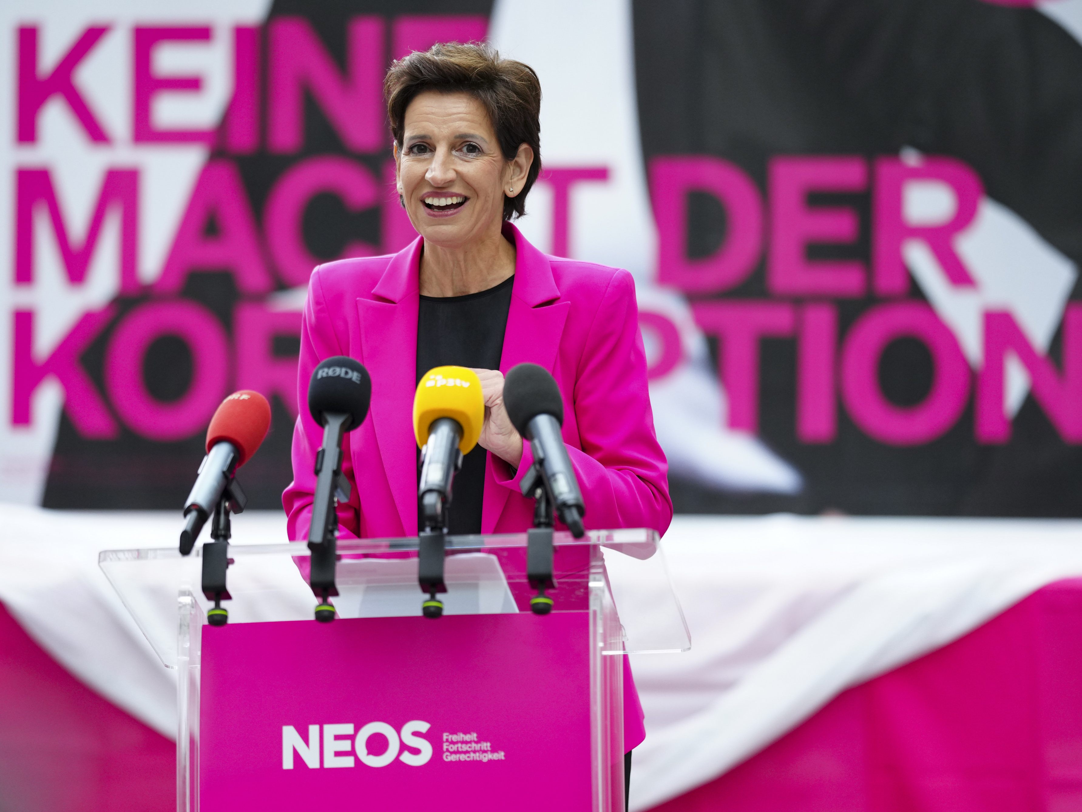 NEOS-Landessprecherin Indra Collini kritisierte die "Verschwiegenheit des Landesrechungshofs". NEOS-Landessprecherin Indra Collini kritisierte die "Verschwiegenheit des Landesrechungshofs".