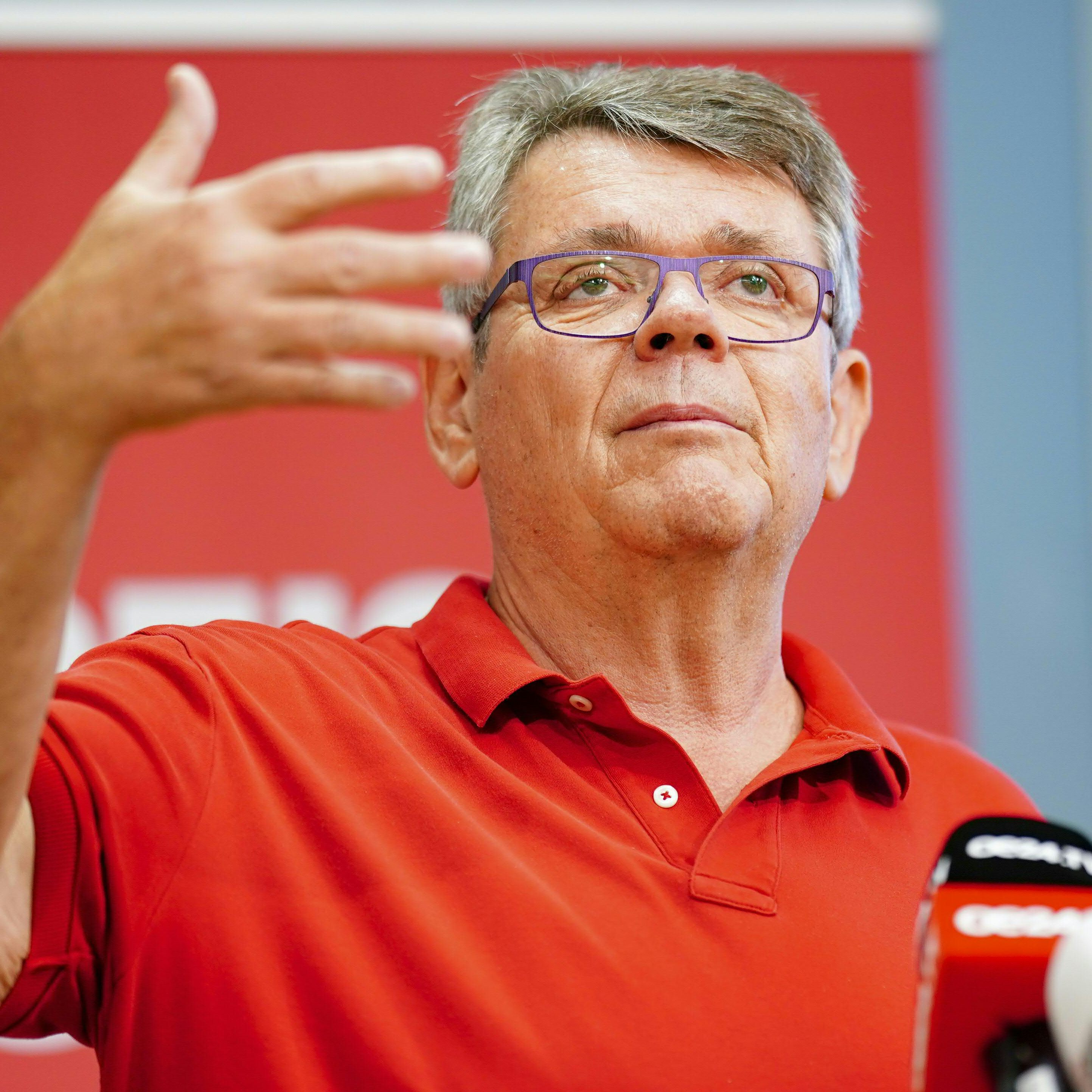 ÖGB-Präsident Wolfgang Katzian fordert weiterhin ein Wärempaket und einen Mietpreisdeckel.