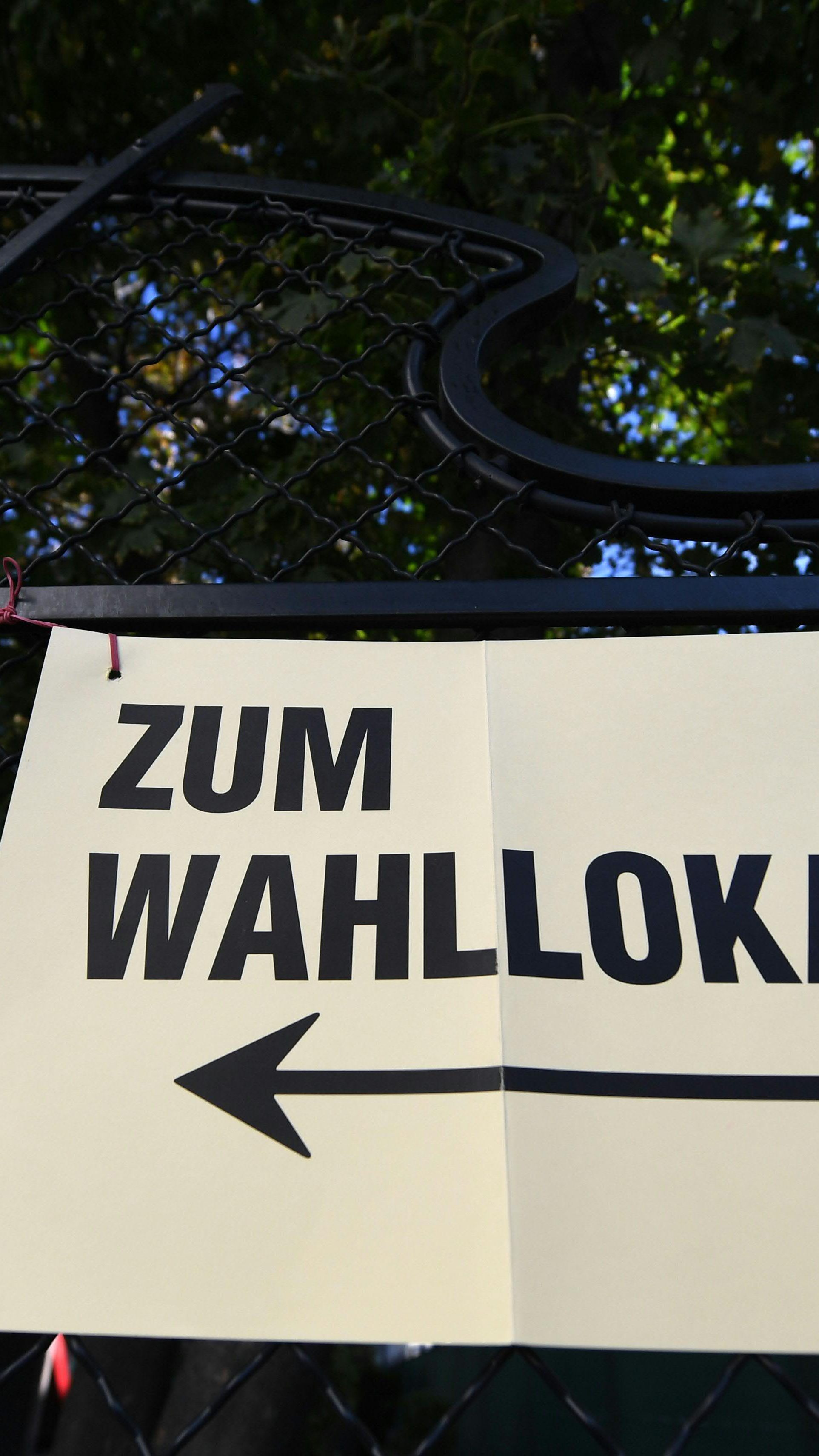 Bei einem Fairnessabkommen zum Wahlkampf in NÖ sind NEOS und FPÖ nicht dabei.
