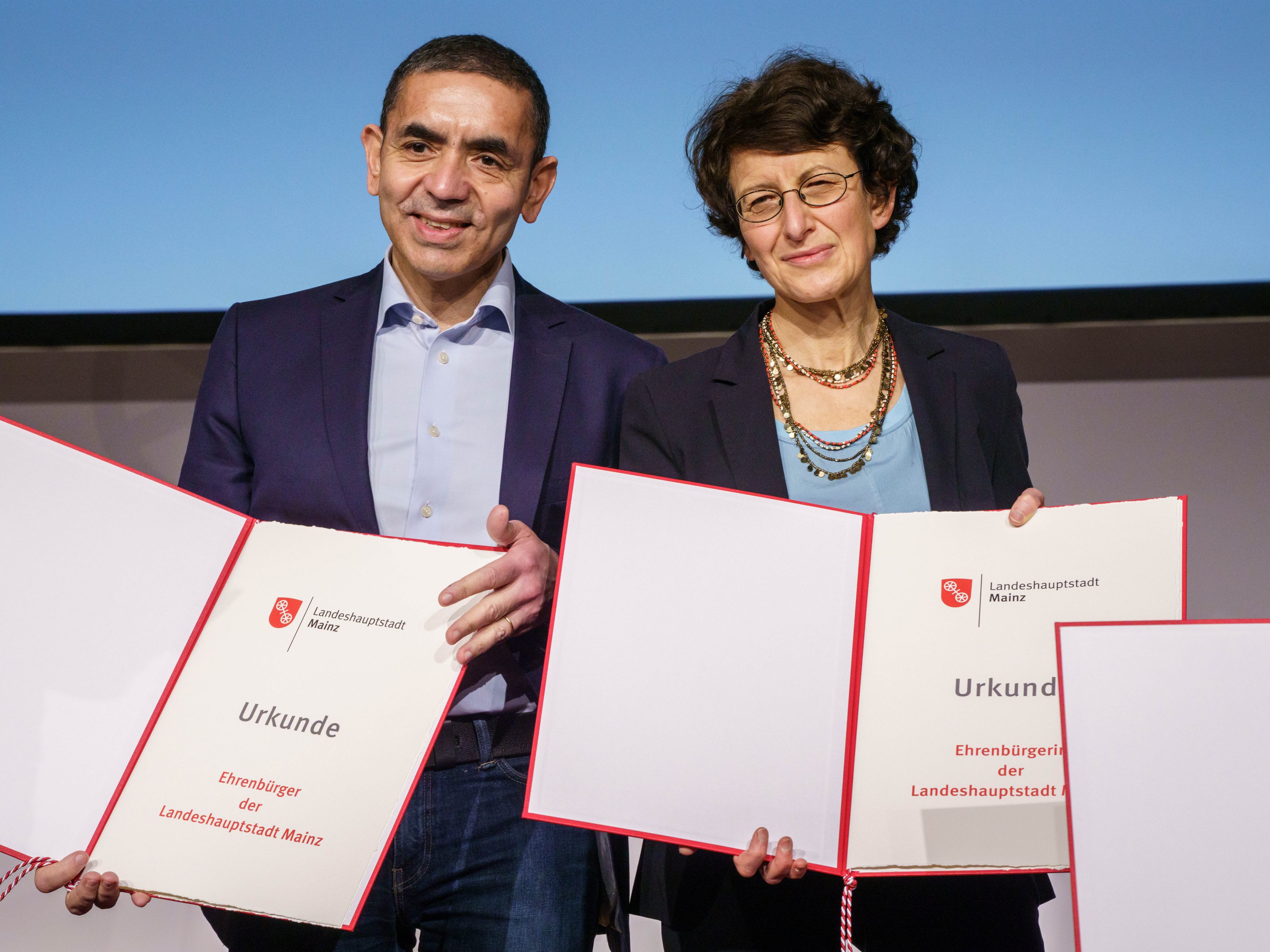 Die Biontech-Gründer rechnen mit einer mRNA-Krebstherapie bis 2030. Die Biontech-Gründer rechnen mit einer mRNA-Krebstherapie bis 2030.