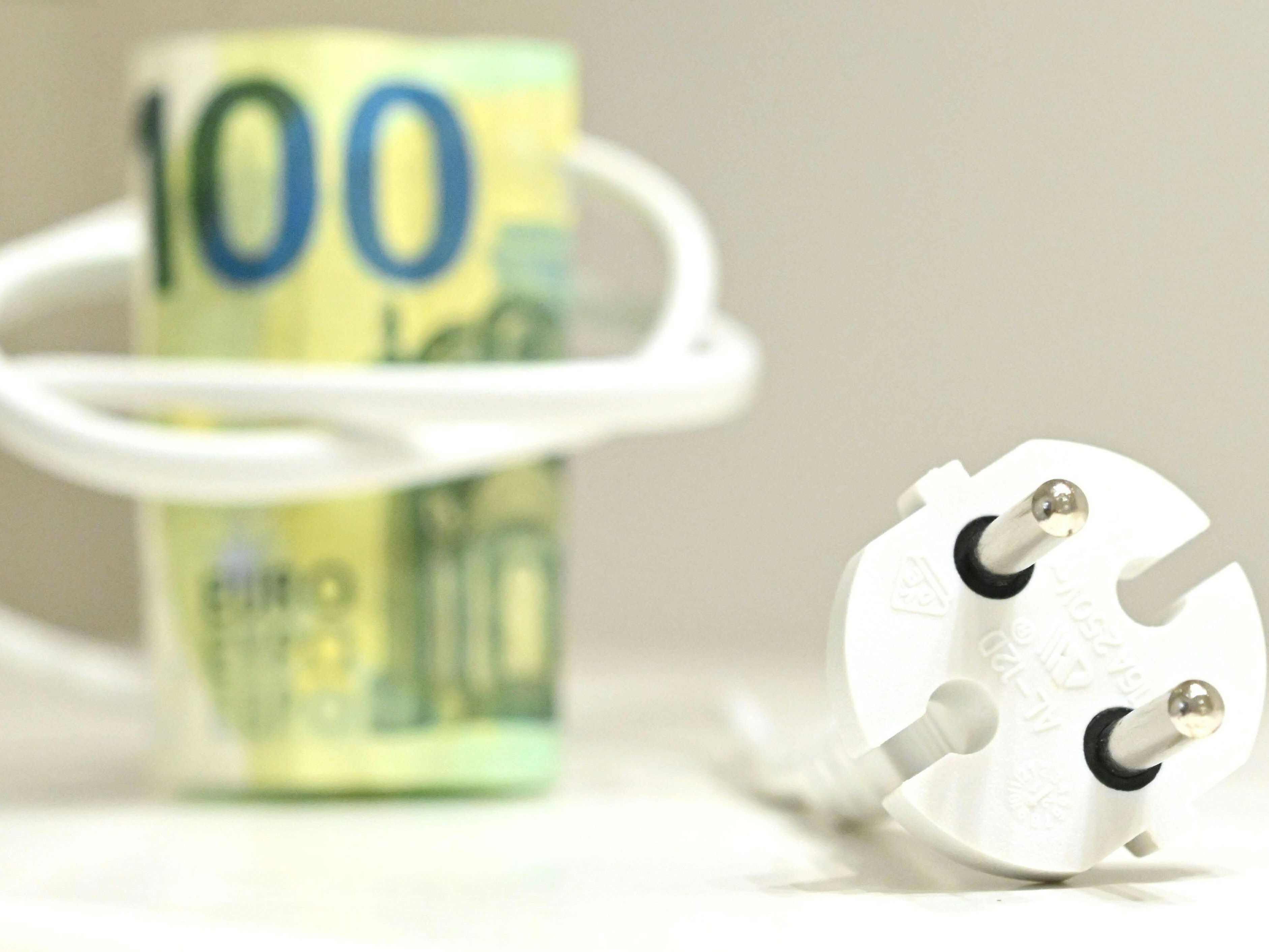 2023 bringt höhere Strom- und Gaspreise für Bestandskunden.