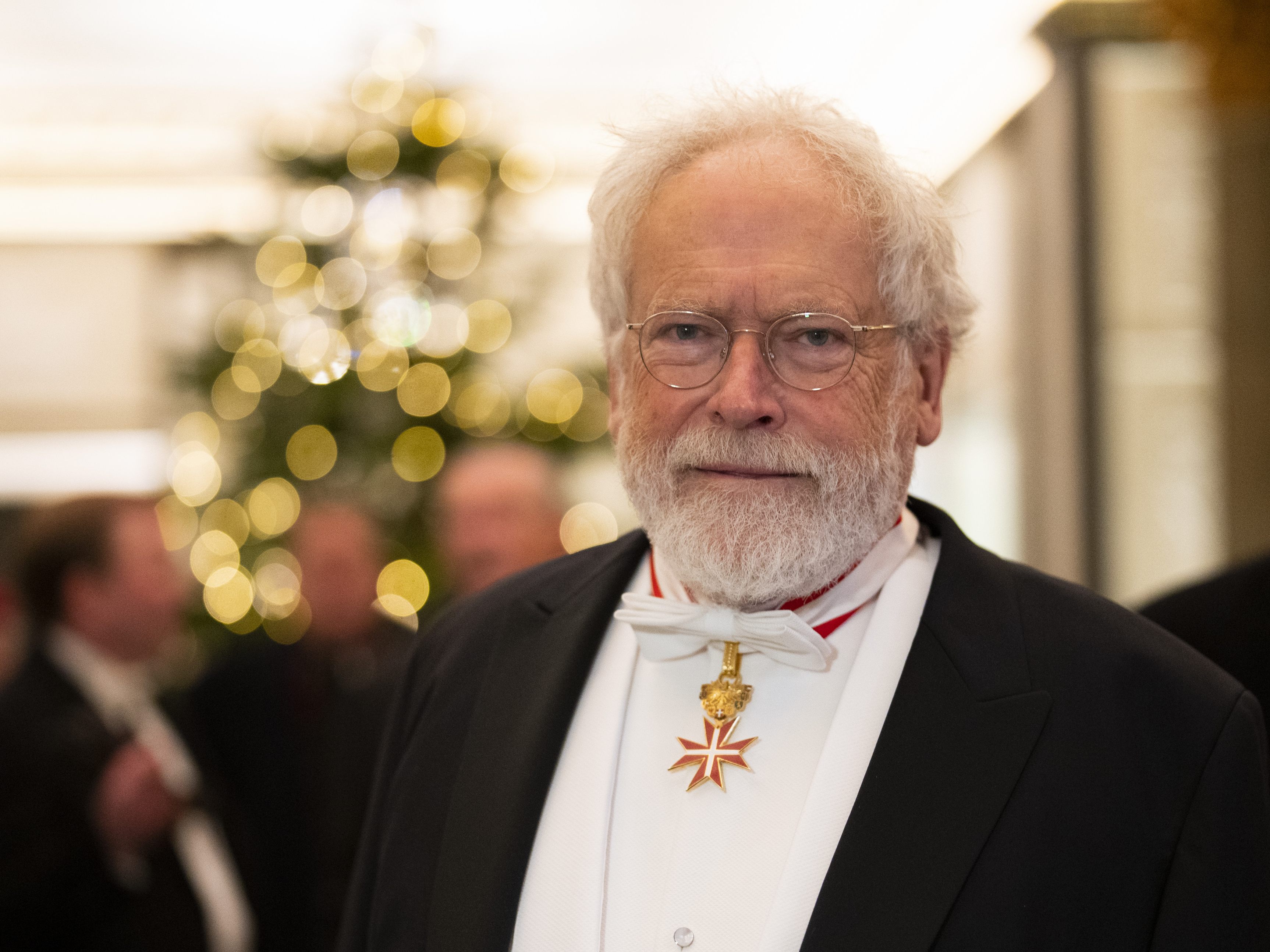 Am Samstag nahm Physiker Anton Zeilinger den Physik-Nobelpreis entgegen. Am Samstag nahm Physiker Anton Zeilinger den Physik-Nobelpreis entgegen.
