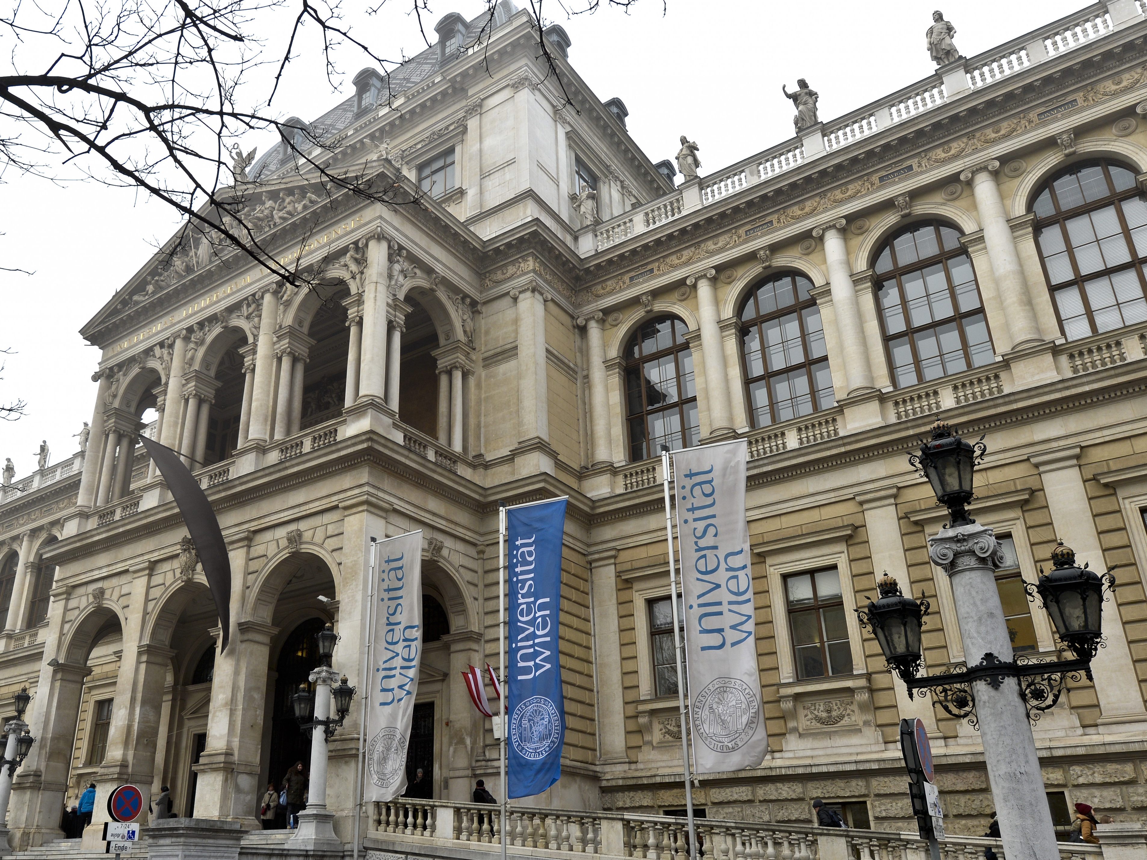 Das Bildungsministerium ersetzt den Hochschulen den Entfall der Studiengebühren. Das Bildungsministerium ersetzt den Hochschulen den Entfall der Studiengebühren.