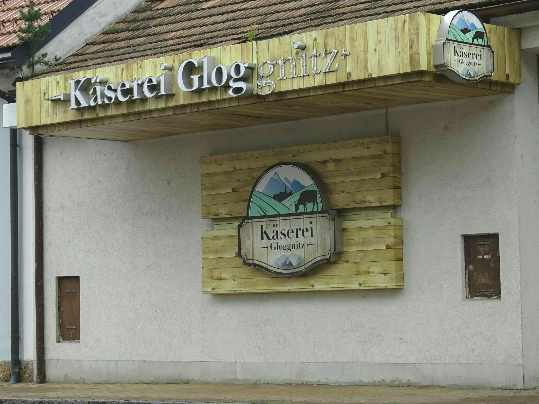 Die Käserei Gloggnitz ist nach Listerien-Verdachtsfällen insolvent. Die Käserei Gloggnitz ist nach Listerien-Verdachtsfällen insolvent.