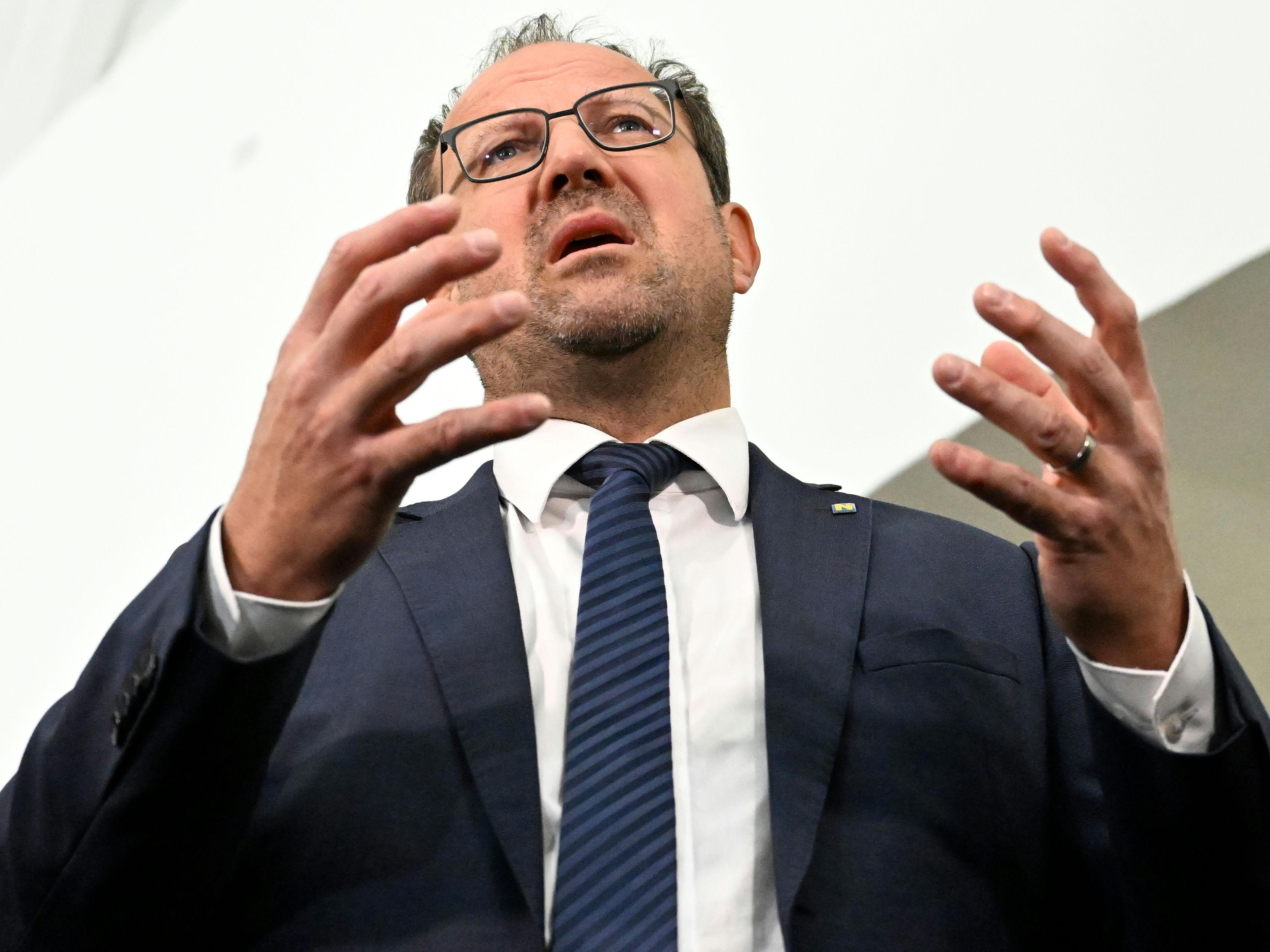ÖVP NÖ Landesgeschäftsführer Bernhard Ebner ortet "Schmutzkübelwahlkampf" der SPÖ.