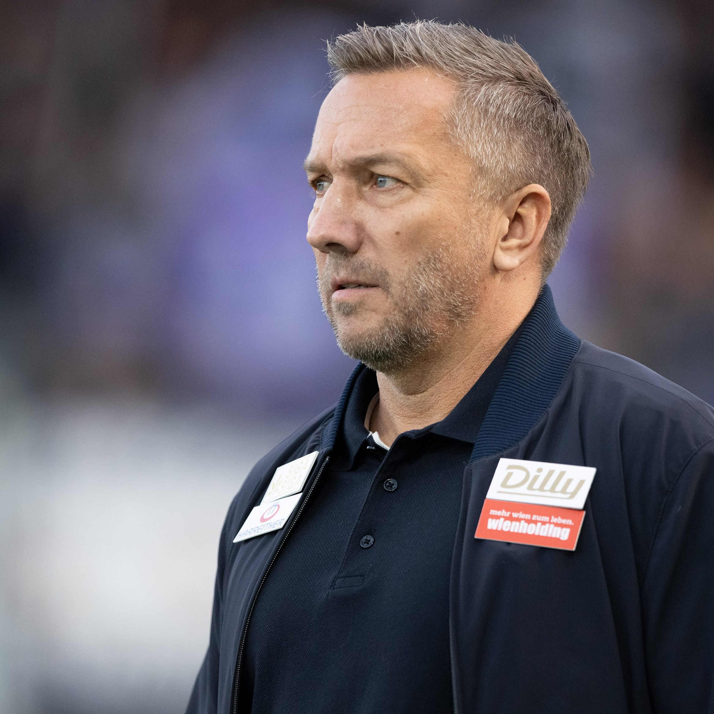 Austria Wien mit Trennung von Trainer Schmid.