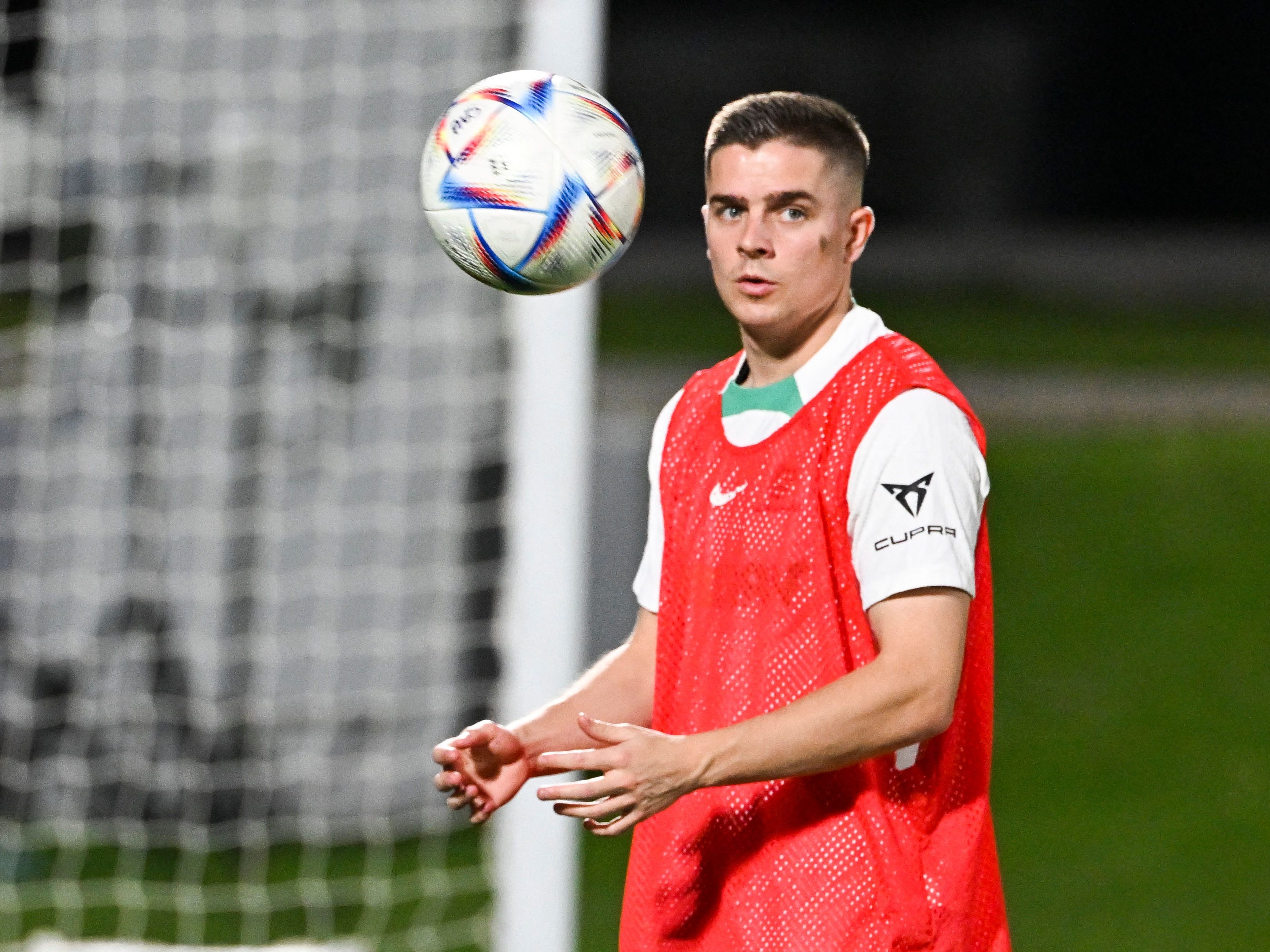 Cameron Devlin tauschte nach Australiens WM-Achtelfinale mit Messi Trikots. Cameron Devlin tauschte nach Australiens WM-Achtelfinale mit Messi Trikots.