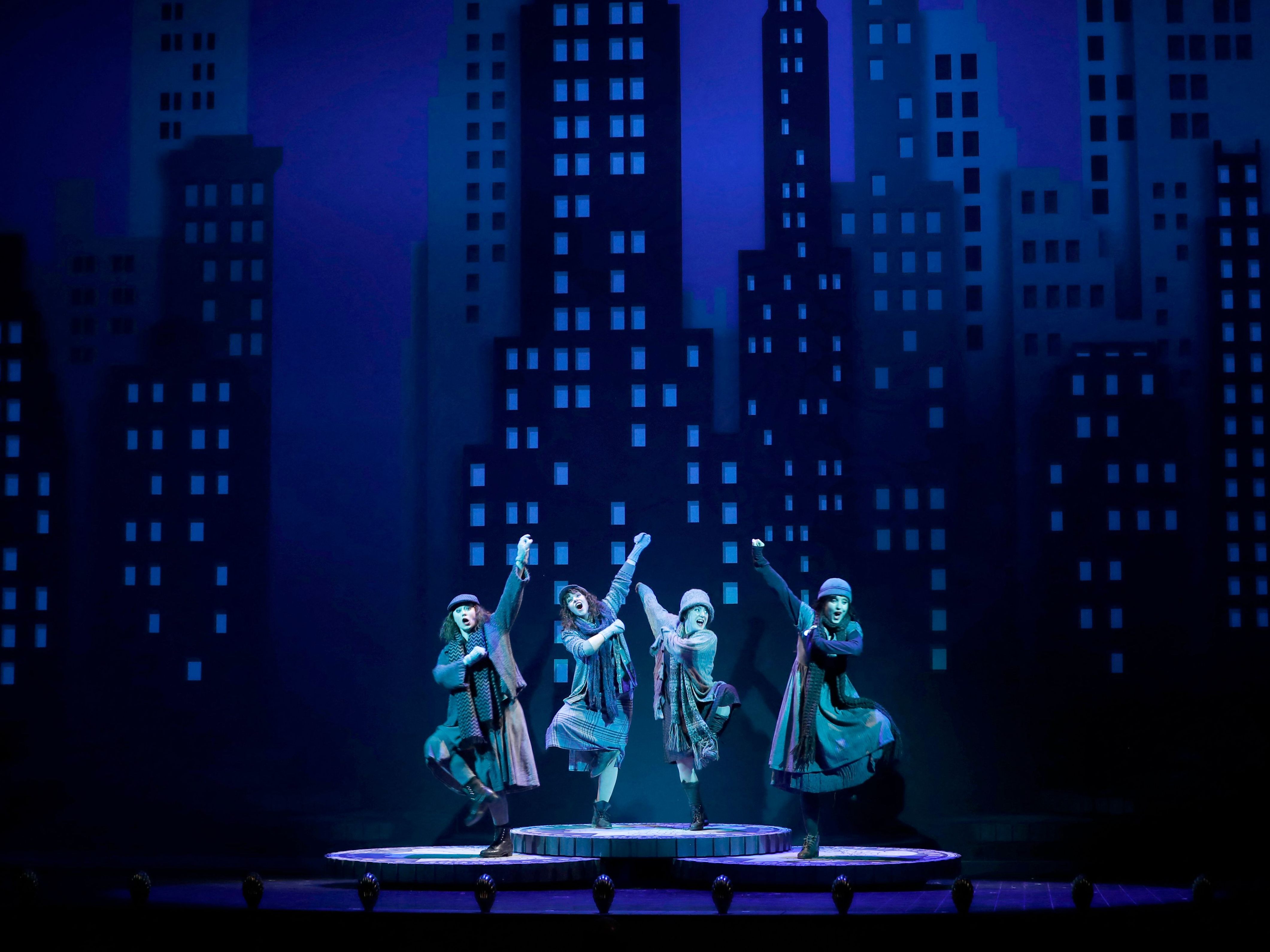 Der Musical-Klassiker "West Side Story" tourt in einer neuen Fassung um die Welt. Der Musical-Klassiker "West Side Story" tourt in einer neuen Fassung um die Welt.