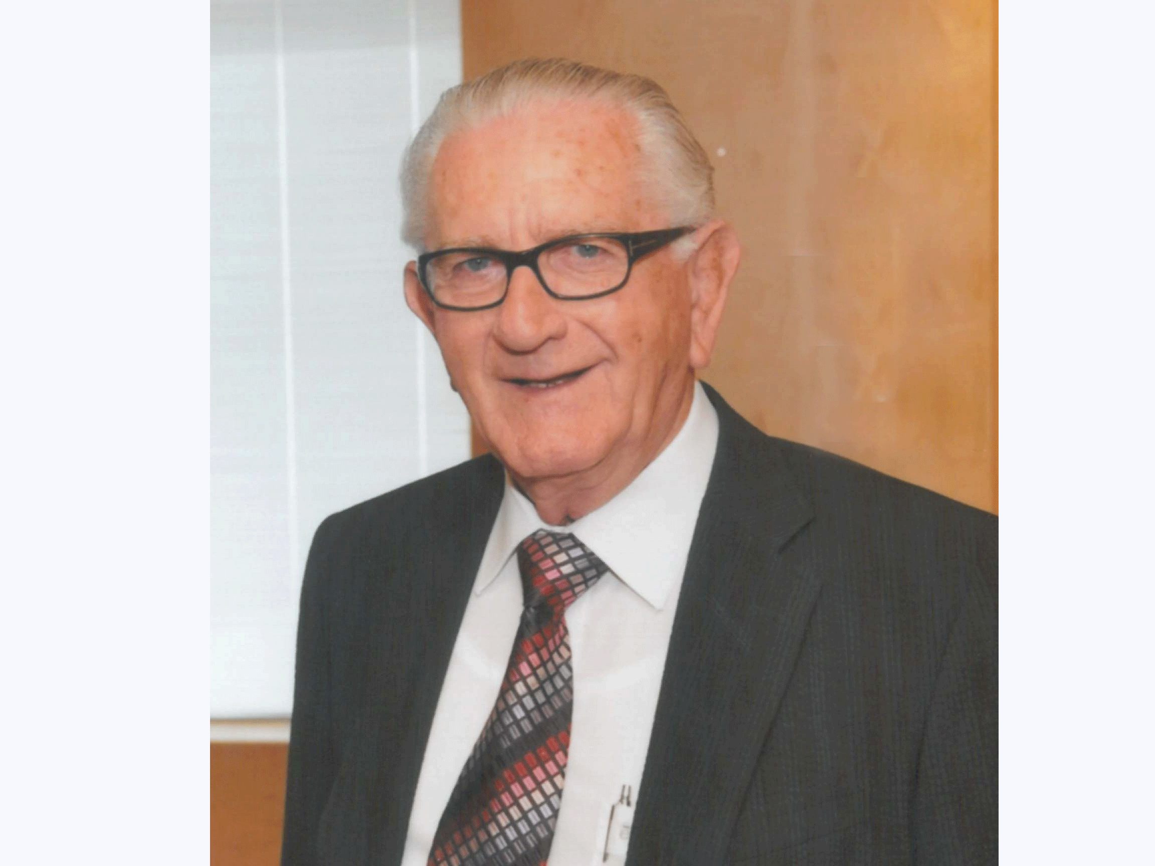 Glückwünsche erreichen Alt-Bgm. Alois Nachbaur zum 85. Geburtstag.
