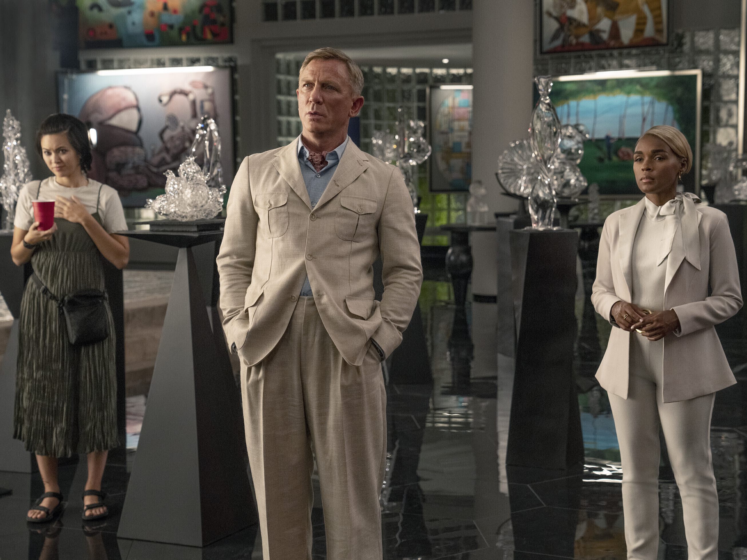 Daniel Craig im Netflix-Film "Glass Onion". Daniel Craig im Netflix-Film "Glass Onion".