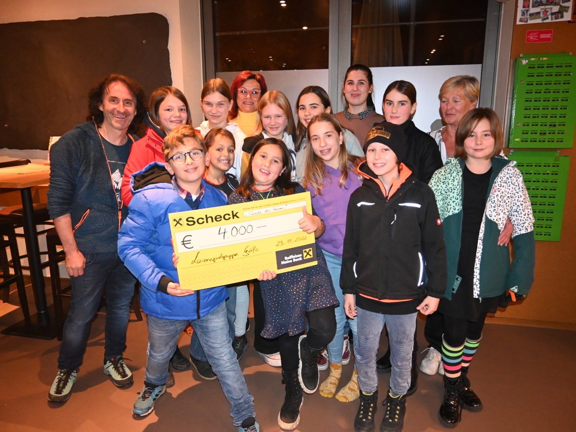 Große Freude bei der Spendenübergabe in Göfis. Große Freude bei der Spendenübergabe in Göfis.