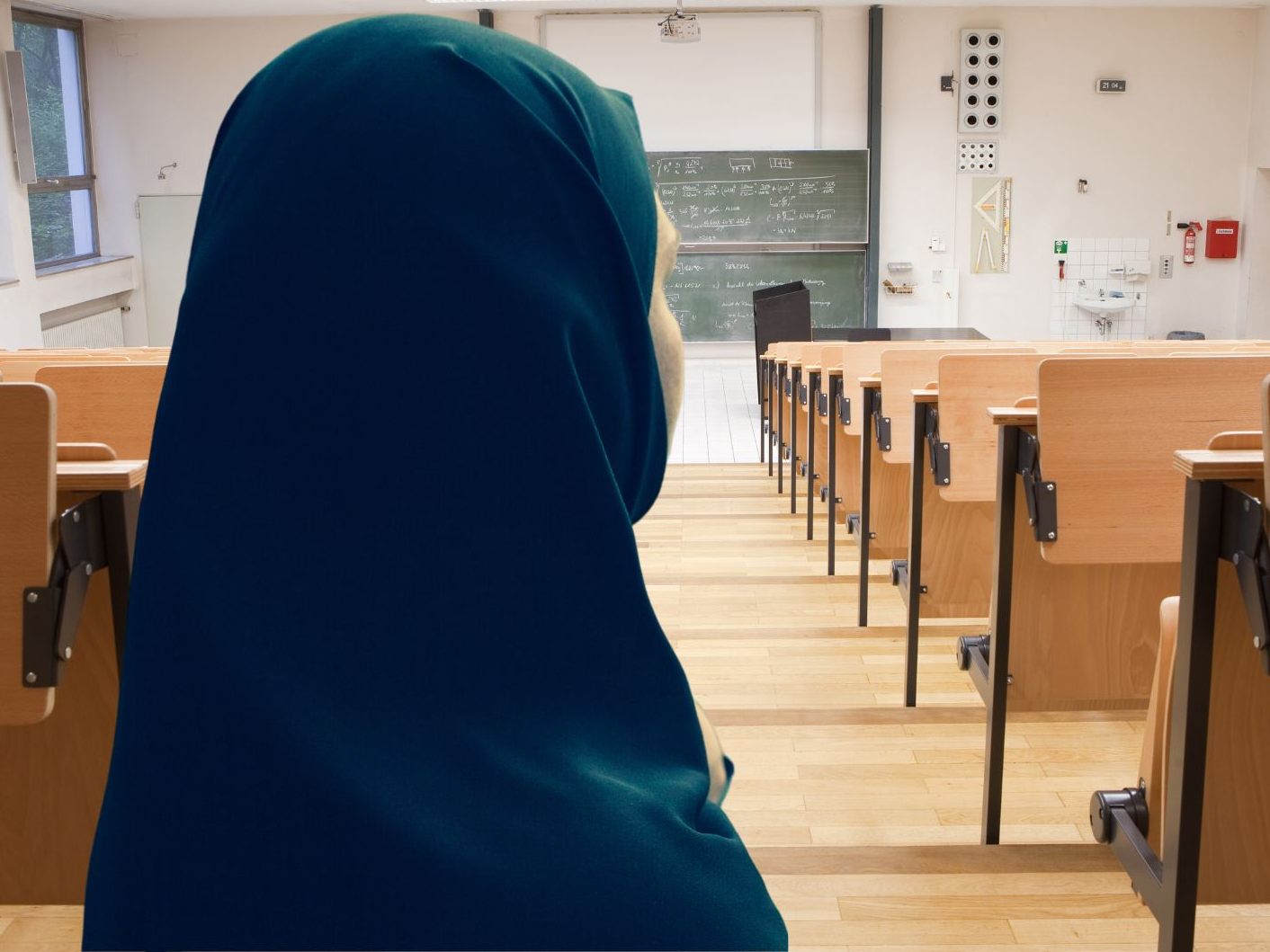 Die Taliban haben die nächste gravierende Einschränkung für Frauen in Afghanistan verkündet. Die Taliban haben die nächste gravierende Einschränkung für Frauen in Afghanistan verkündet.