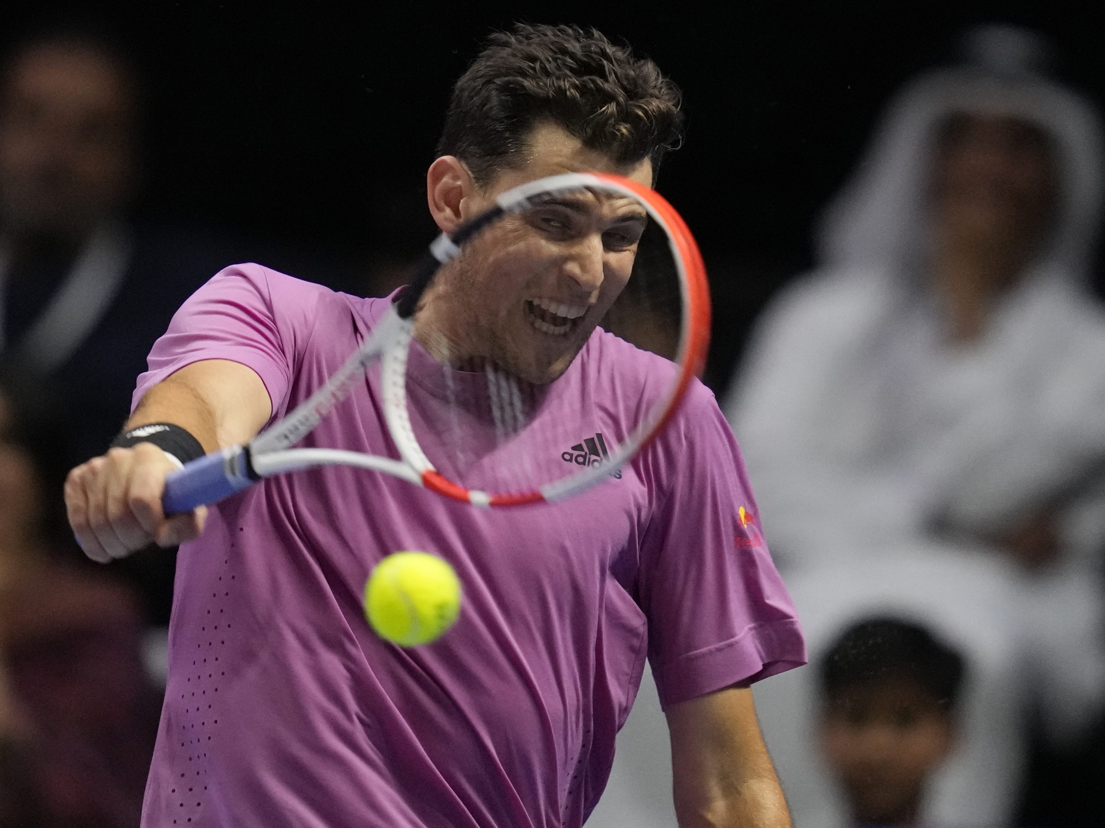 Tennis-Ass Dominic Thiem beendet das Jahr 2022 mit einer Niederlage. Tennis-Ass Dominic Thiem beendet das Jahr 2022 mit einer Niederlage.