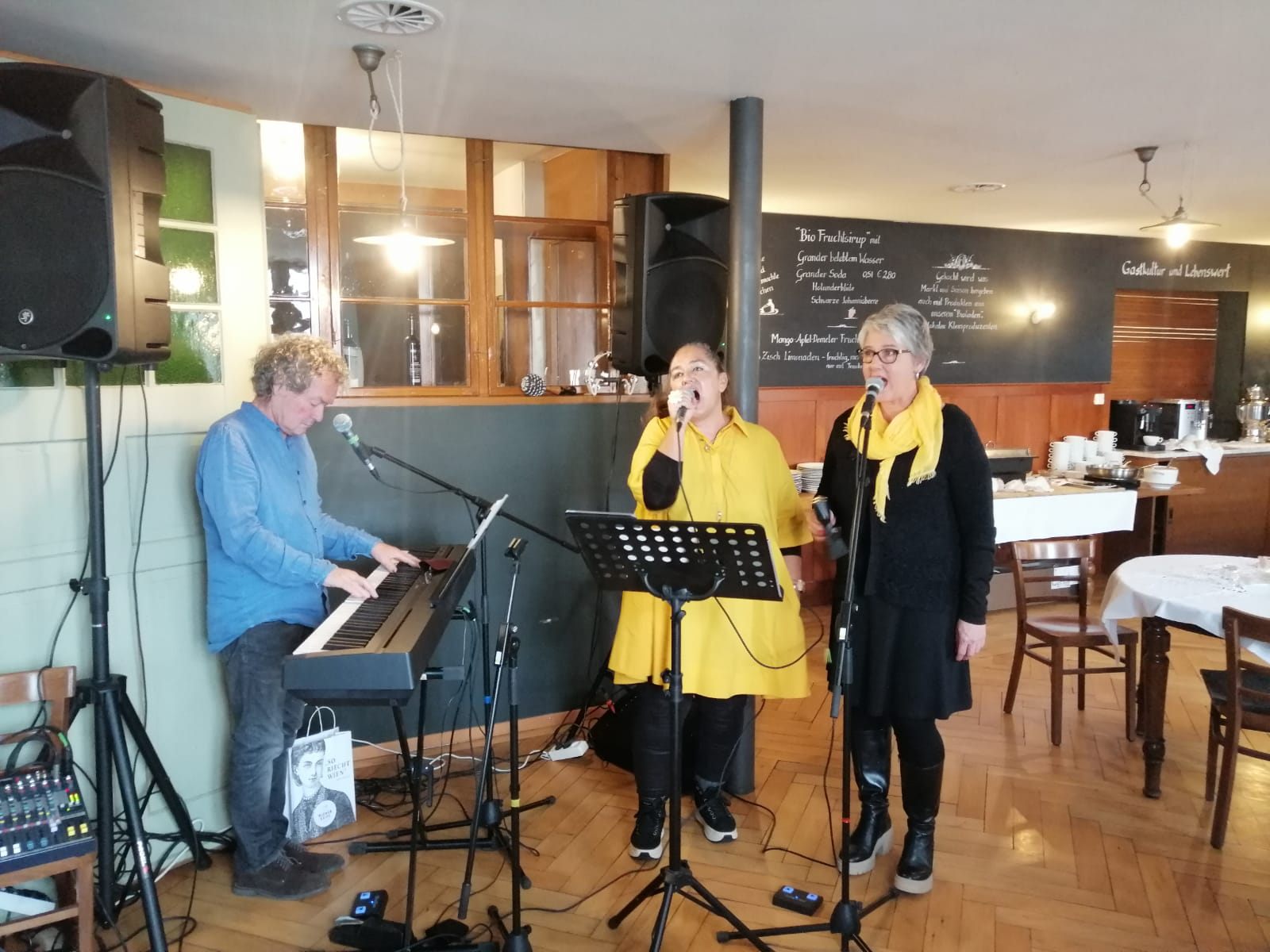 Benefiz-Brunch in Sulz mit "Mia & anTon".