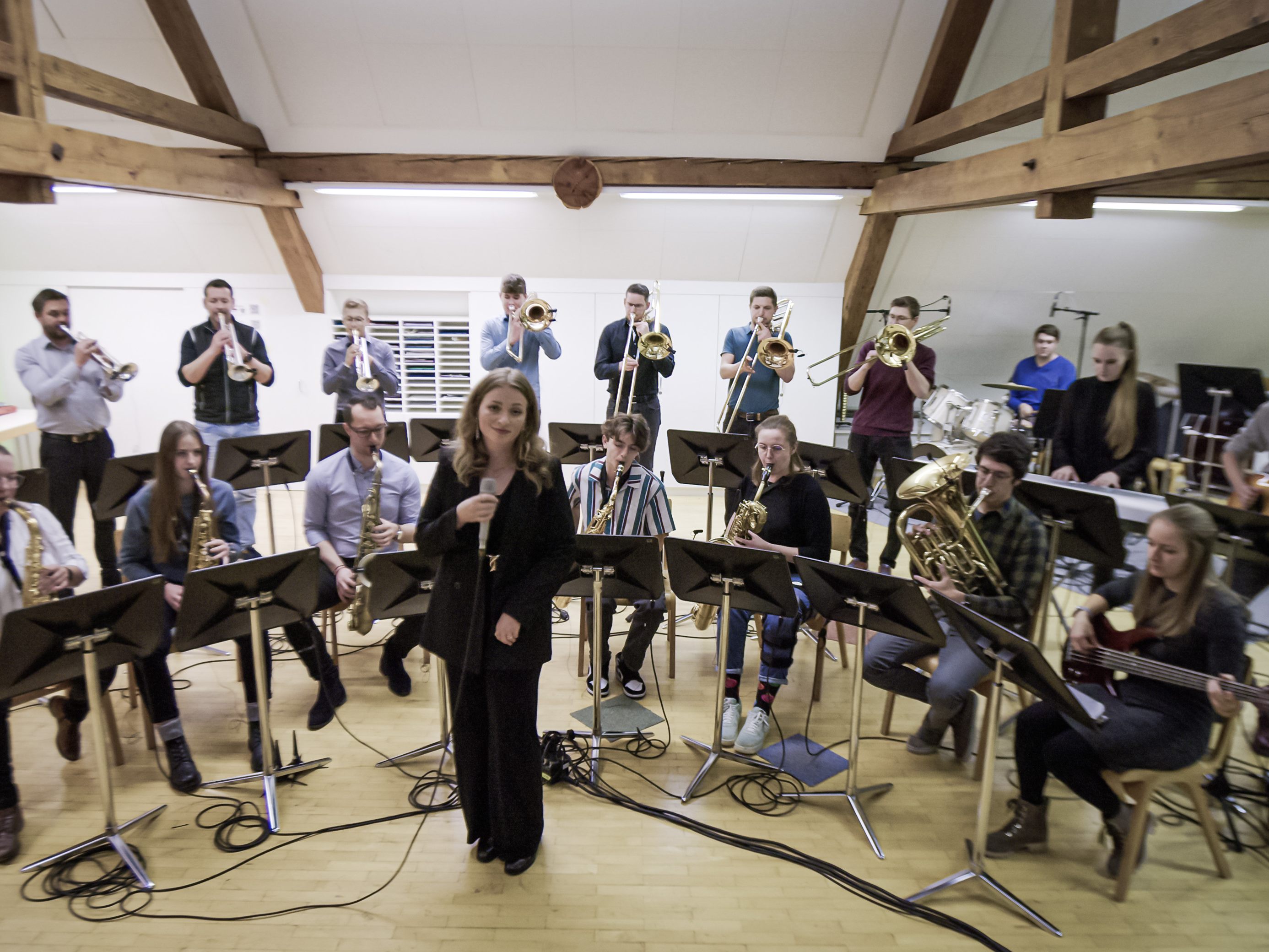 Big Band Musik Hilft