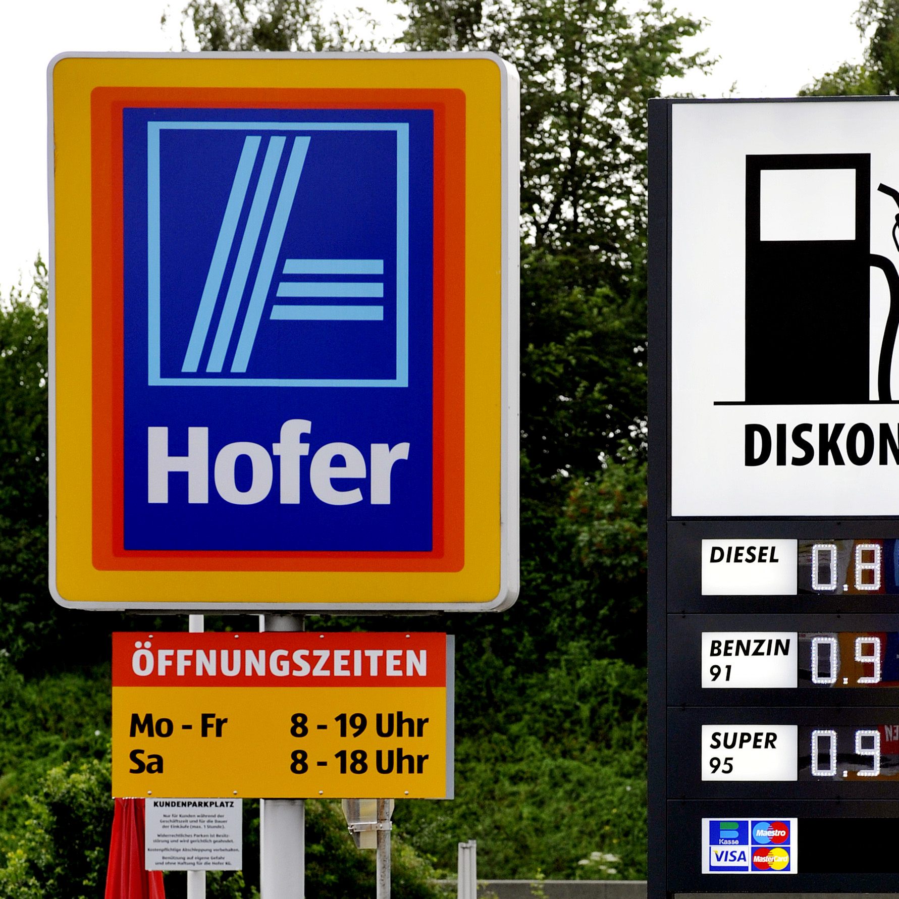 Hofer ruft den Artikel "Nature's Gold Letscho" (500g) zurück.