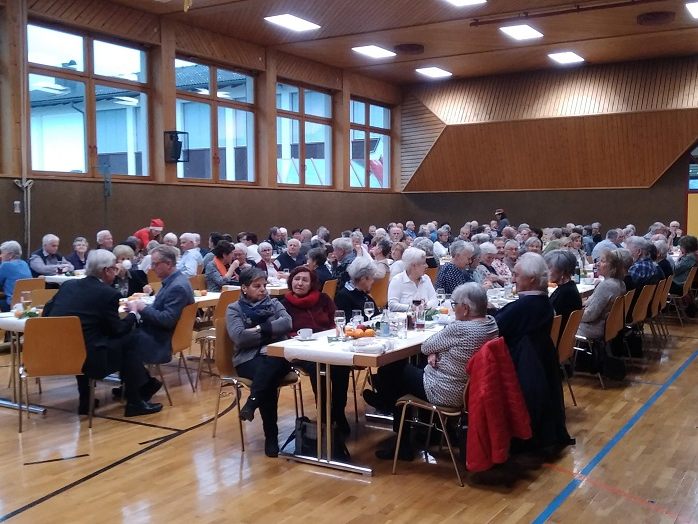 Weihnachtsfeier des PVÖ Schruns - Tschagguns - Bartholomäberg und Silbertal Weihnachtsfeier des PVÖ Schruns - Tschagguns - Bartholomäberg und Silbertal