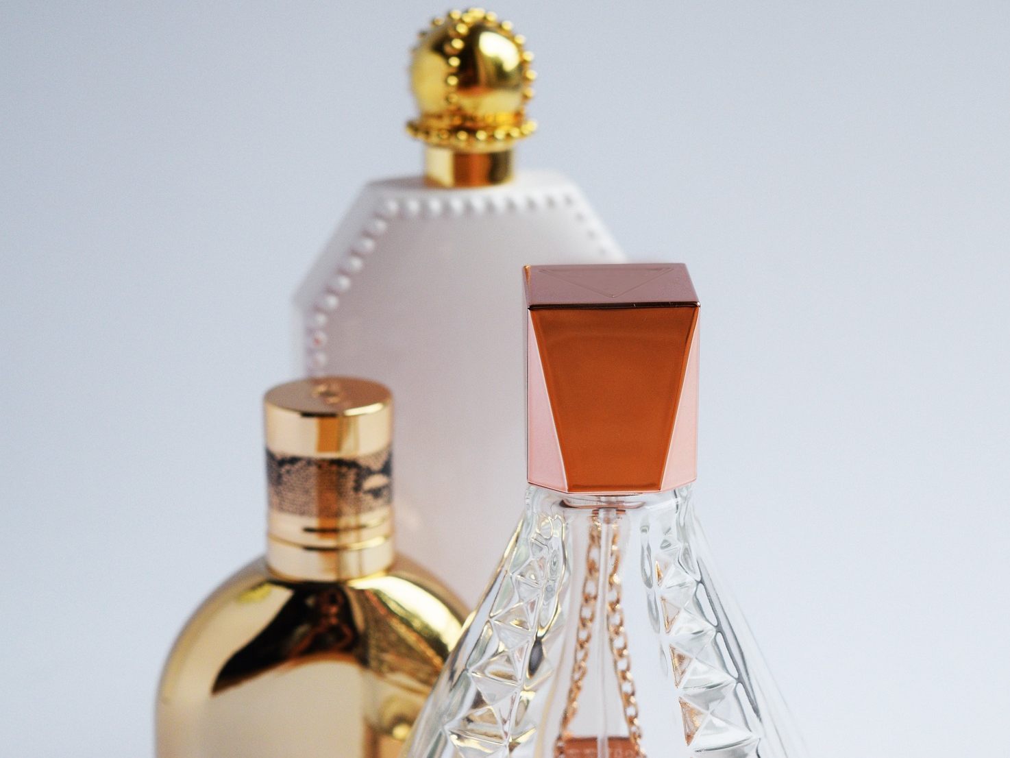 Das Diebes-Quartett hatte 18 Parfums bei sich. Das Diebes-Quartett hatte 18 Parfums bei sich.
