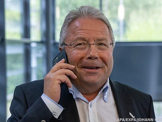 Hörl will Maßnahmen gegen besonders umweltschädliche Urlaubsformen. Hörl will Maßnahmen gegen besonders umweltschädliche Urlaubsformen.