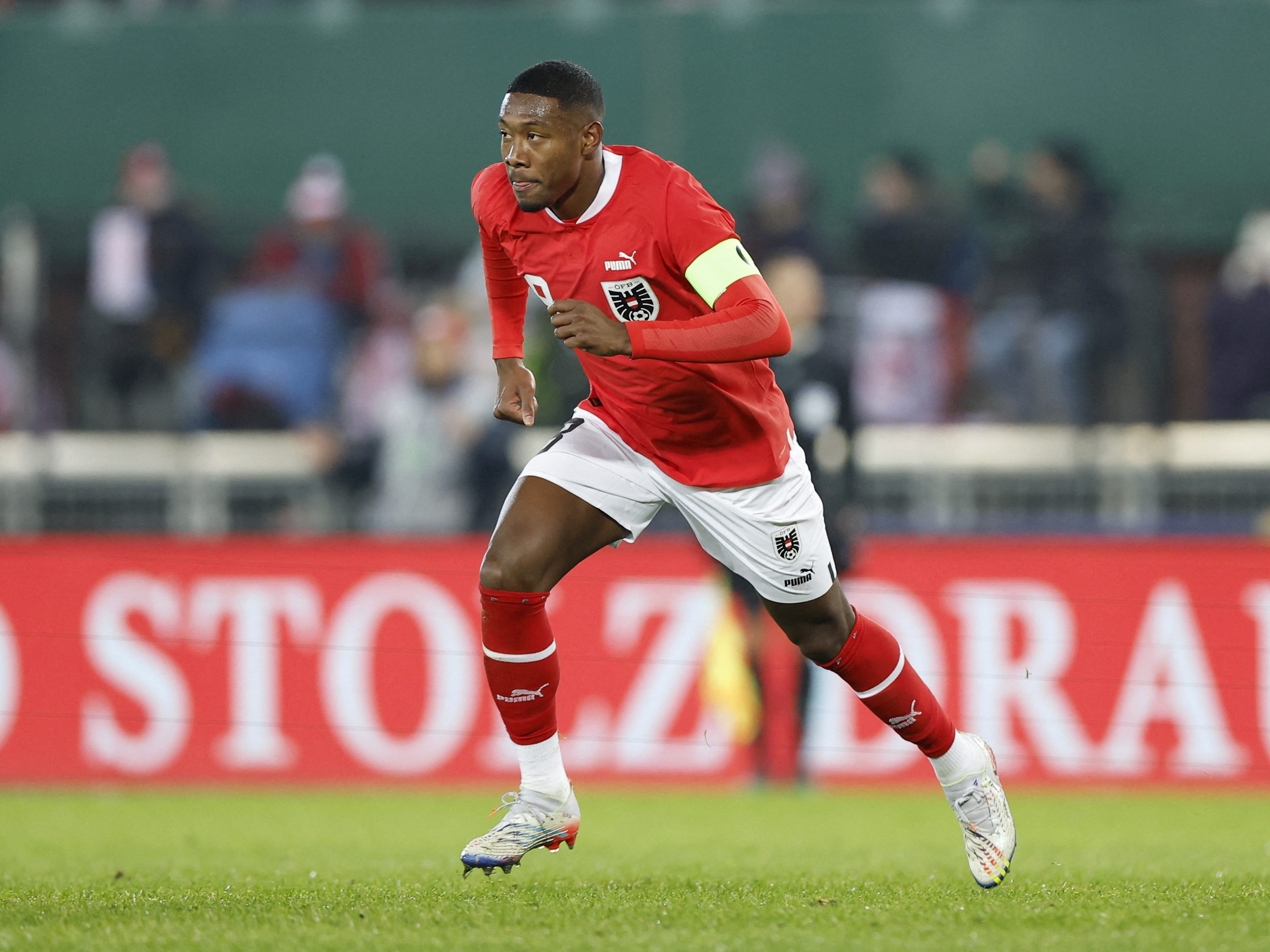 "Mit Österreich wollen wir uns für die EM in Deutschland qualifizieren", teilte Alaba mit. "Mit Österreich wollen wir uns für die EM in Deutschland qualifizieren", teilte Alaba mit.