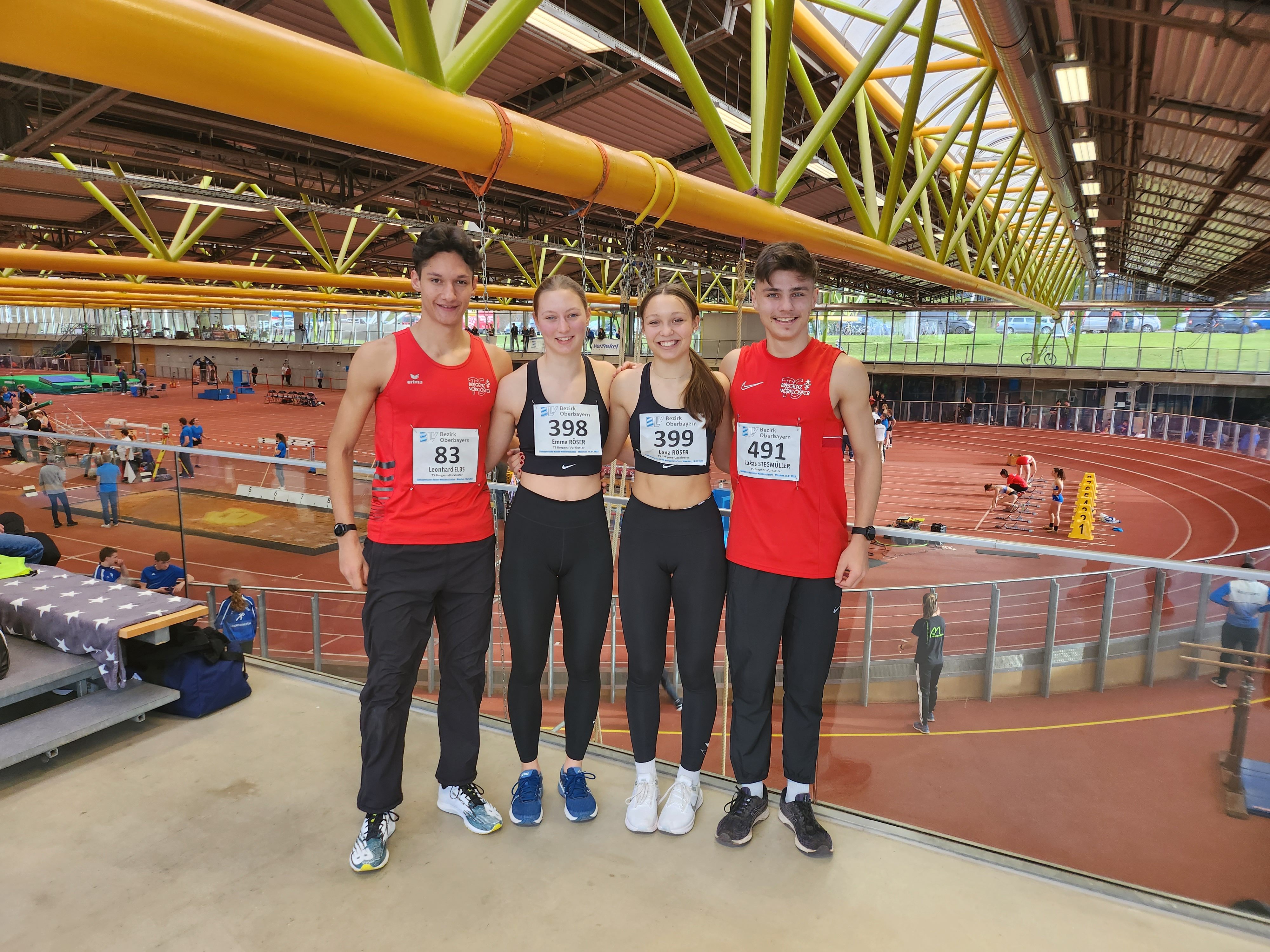 Leonhard, Emma, Lena und Lukas beim Saisonstart in München!