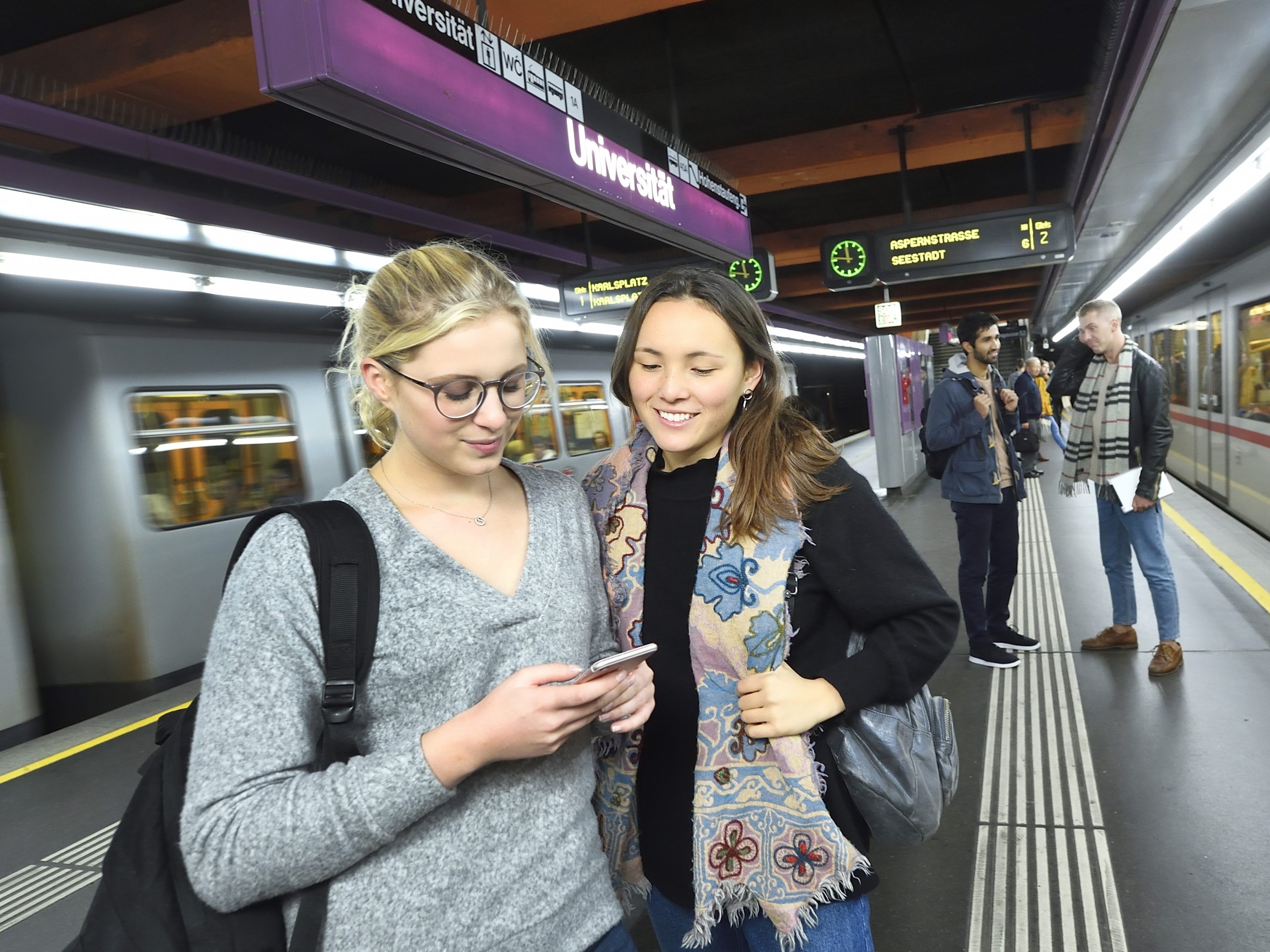 Das Semesterticket für Studenten kostet nun unabhängig vom Wohnsitz 75 bzw. 78 Euro. Das Semesterticket für Studenten kostet nun unabhängig vom Wohnsitz 75 bzw. 78 Euro.