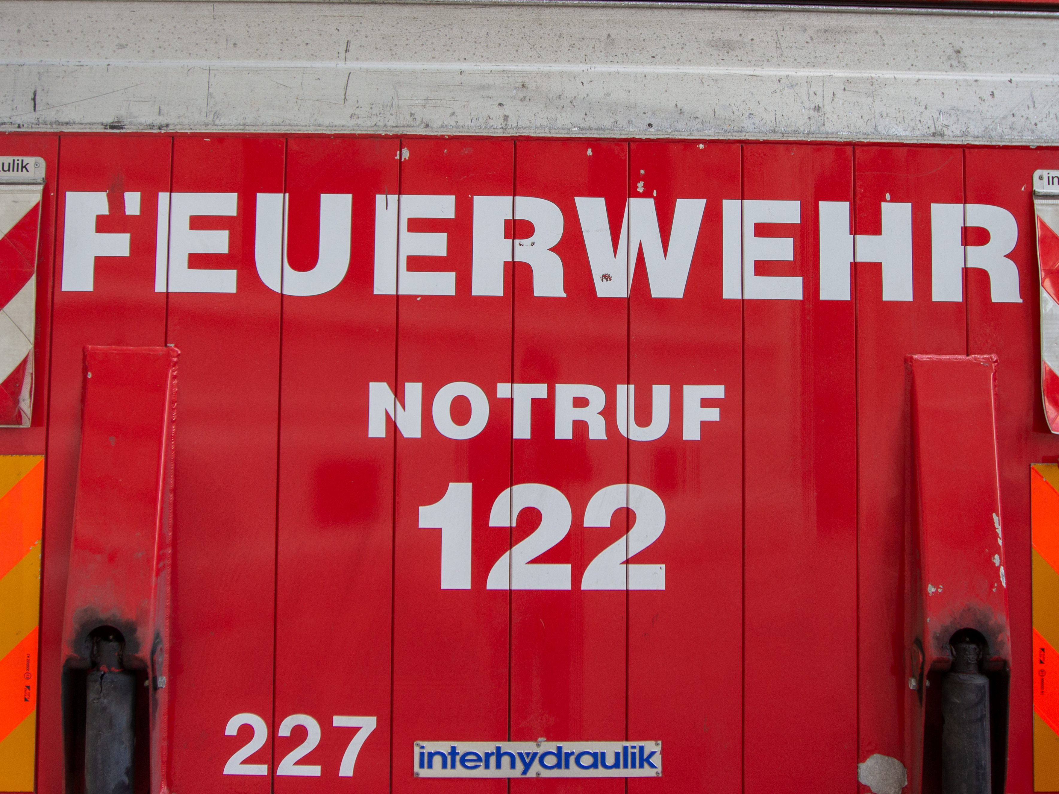 Die Wiener Feuerwehr war wegen eines Wasserrohrbruchs in Wien-Favoriten im Einsatz. Die Wiener Feuerwehr war wegen eines Wasserrohrbruchs in Wien-Favoriten im Einsatz.