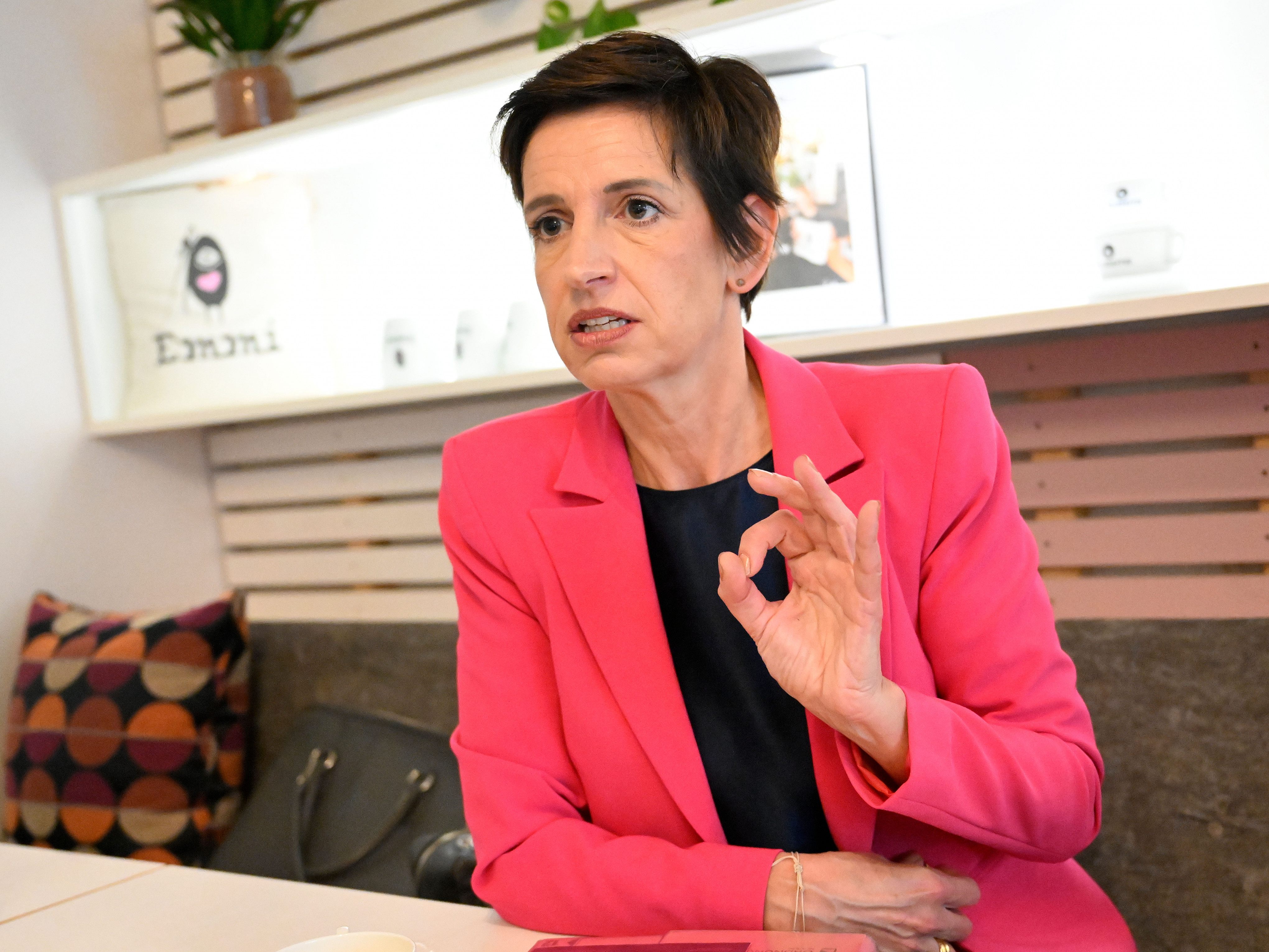 Die NEOS unter Spitzenkandidatin Indra Collini drängen bei den NÖ-Wahlen auf mehr Mitsprache.