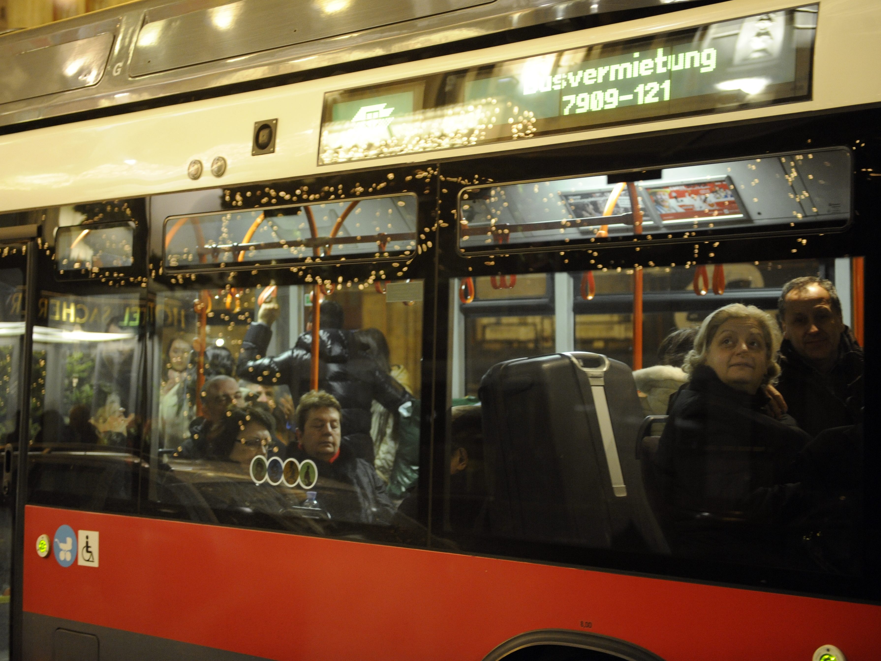 Die Wiener Linien schnürten Maßnahmen-Paket gegen die Personalnot. Die Wiener Linien schnürten Maßnahmen-Paket gegen die Personalnot.