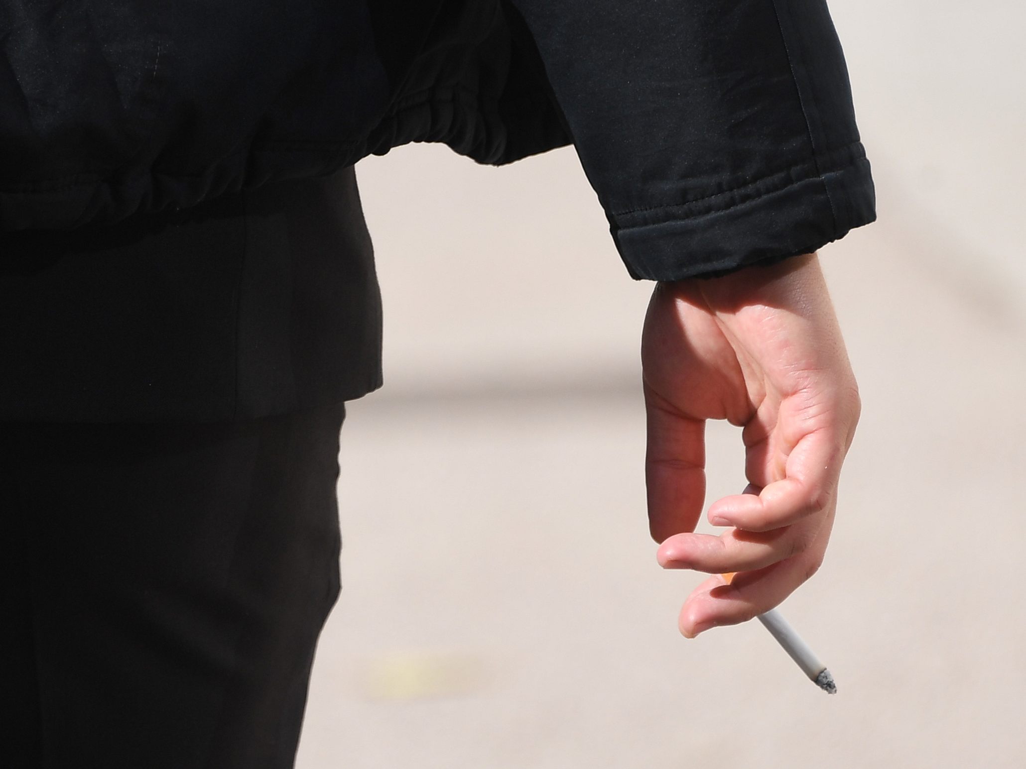 Weil er vier Jugendlichen keine Zigaretten gab, warude ein 14-Jähriger in Wien-Favoriten brutal zusammengeschlagen.