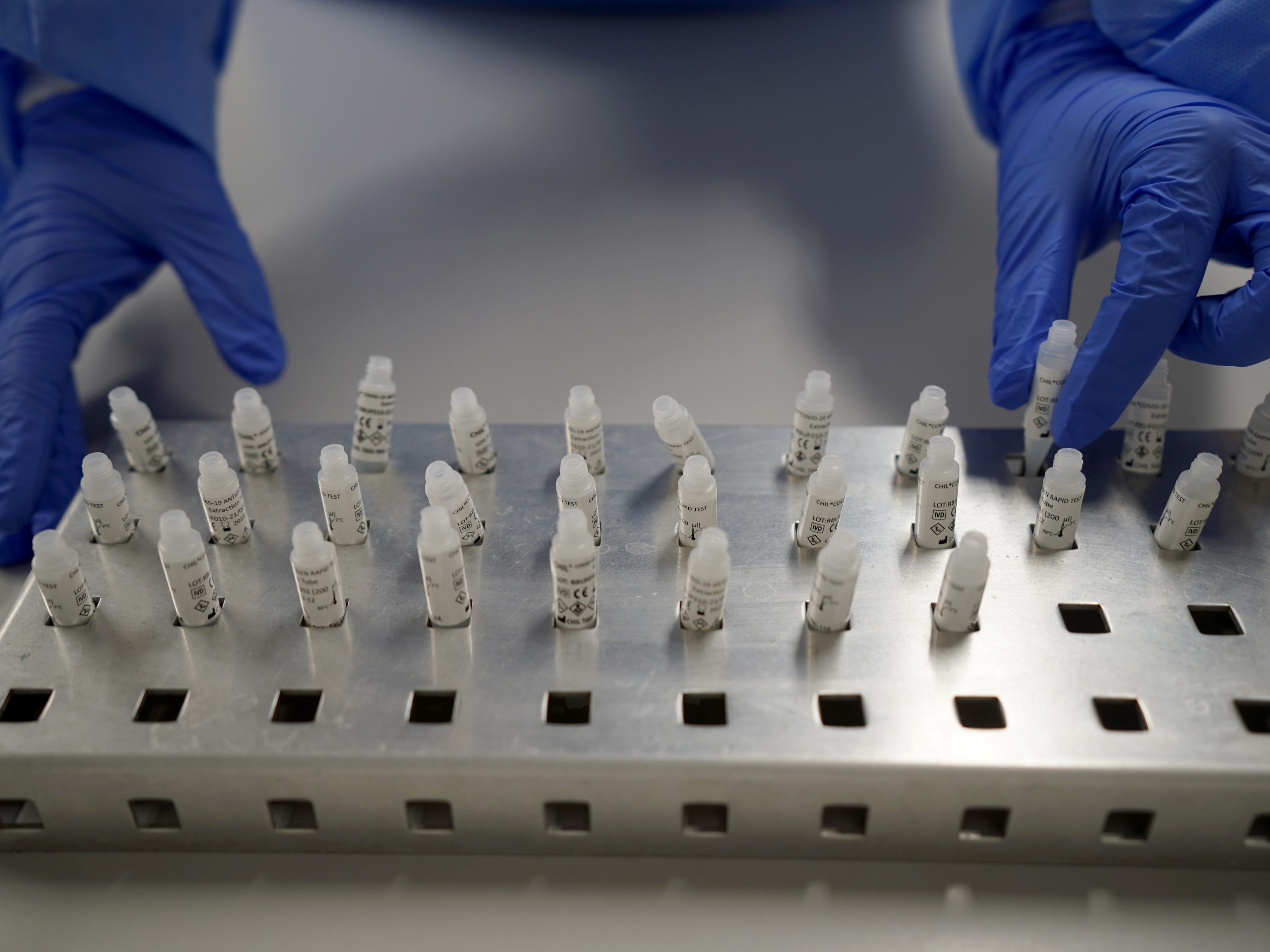 Laut dem Epidemiologen Klaus Stöhr ist das Testen von China-Reisenden nicht zielführend.