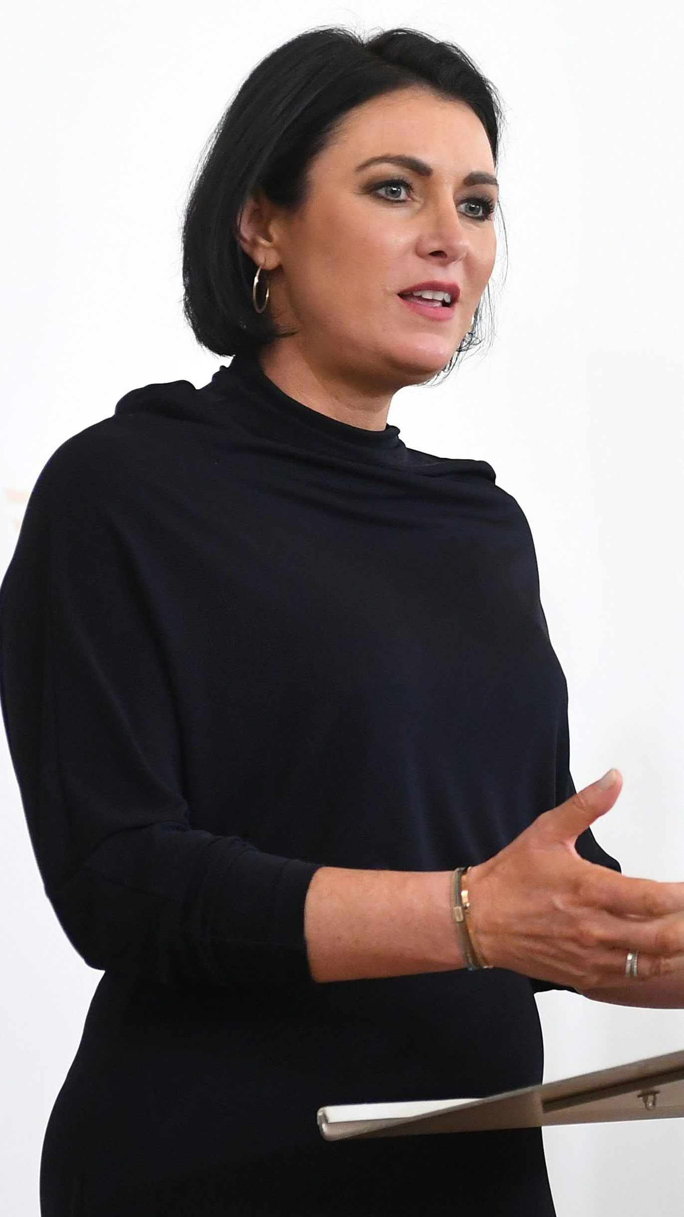 Nach Blümel auch Köstinger von Bord