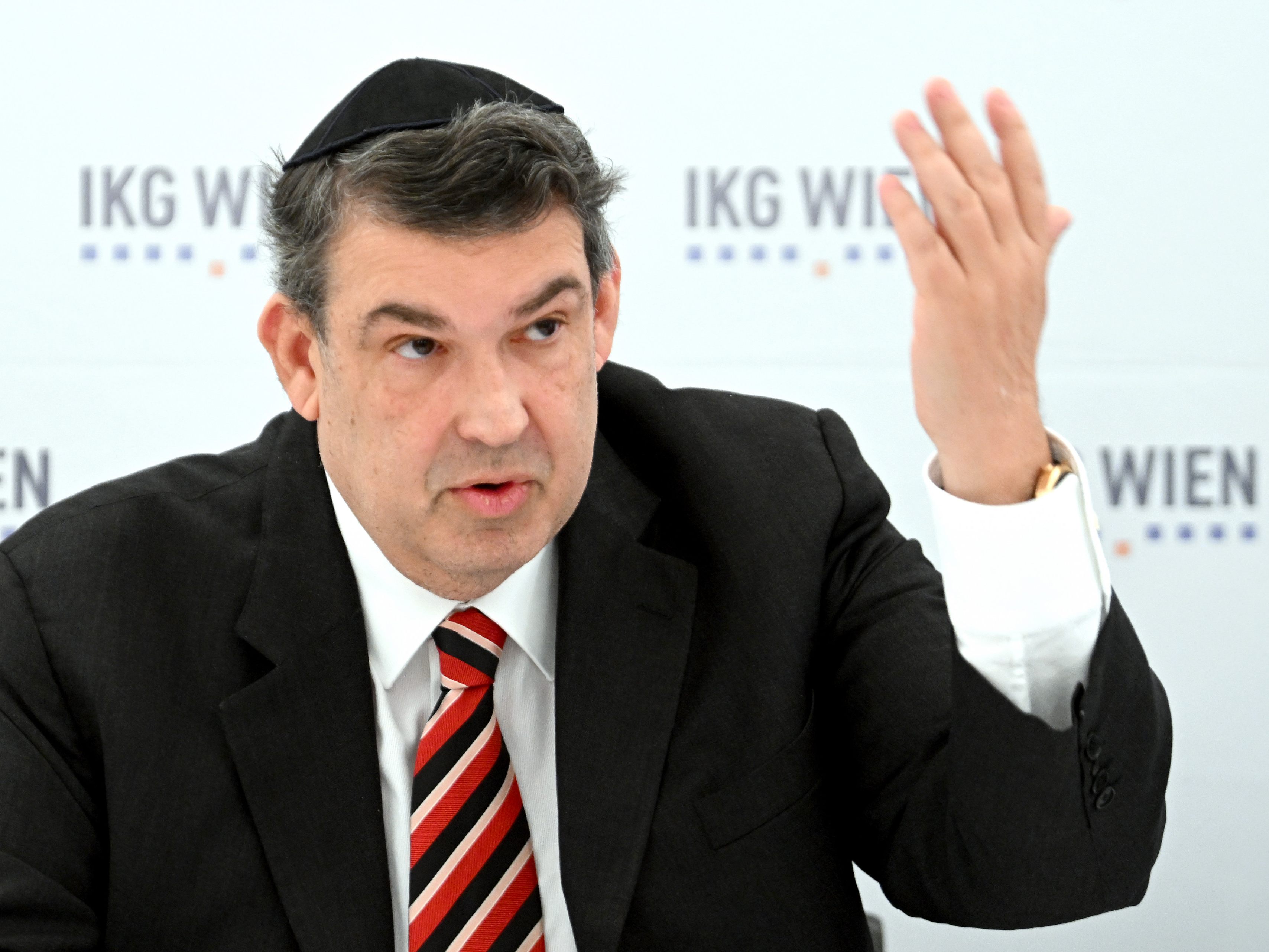 Holocaust-Gedenktag: Deutsch warnt vor Koalition mit FPÖ. Holocaust-Gedenktag: Deutsch warnt vor Koalition mit FPÖ.