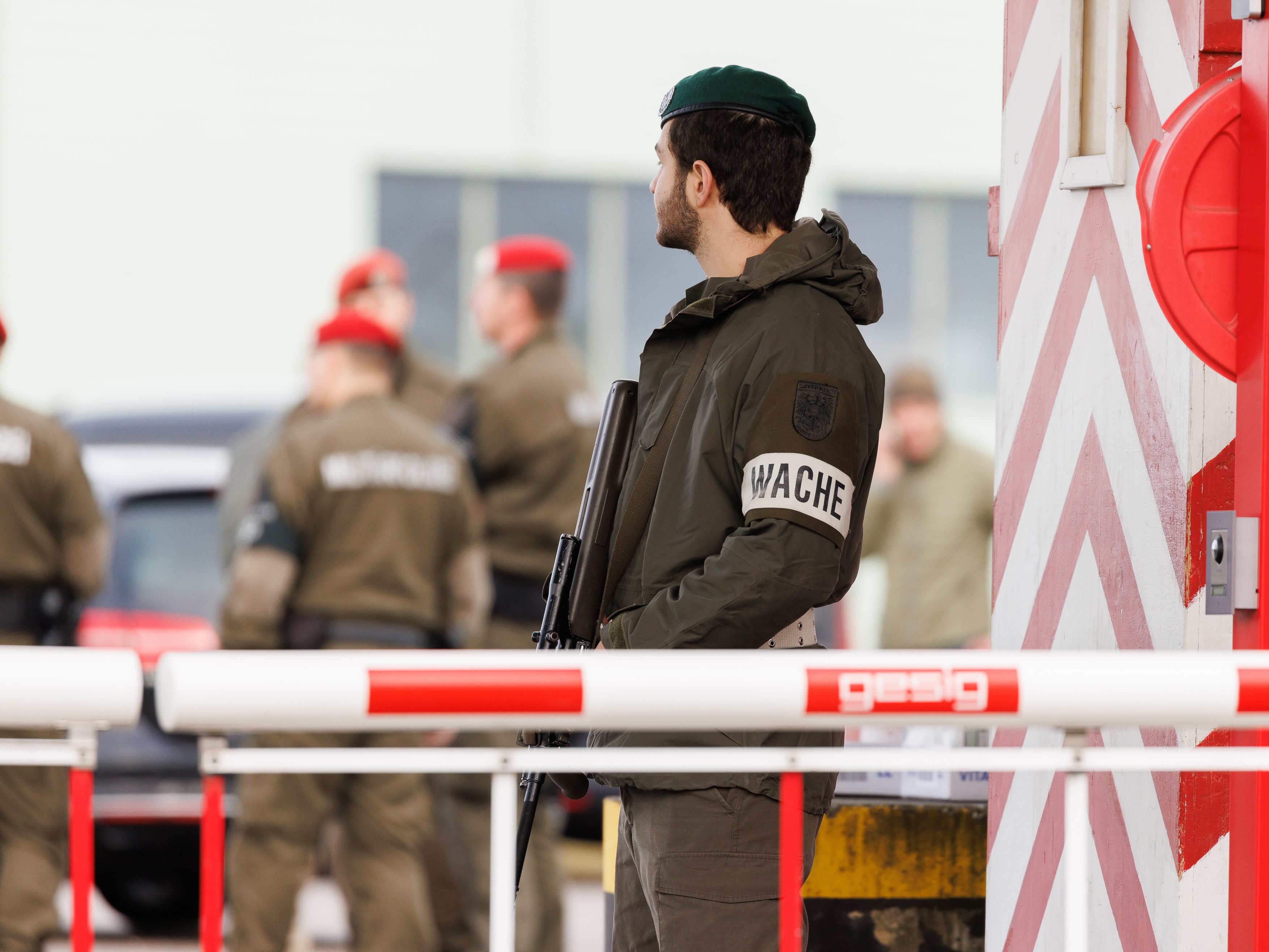 Nach dem Schusswechsel in einer Kaserne in Wiener Neustadt wurde der Soldat enthaftet. Nach dem Schusswechsel in einer Kaserne in Wiener Neustadt wurde der Soldat enthaftet.