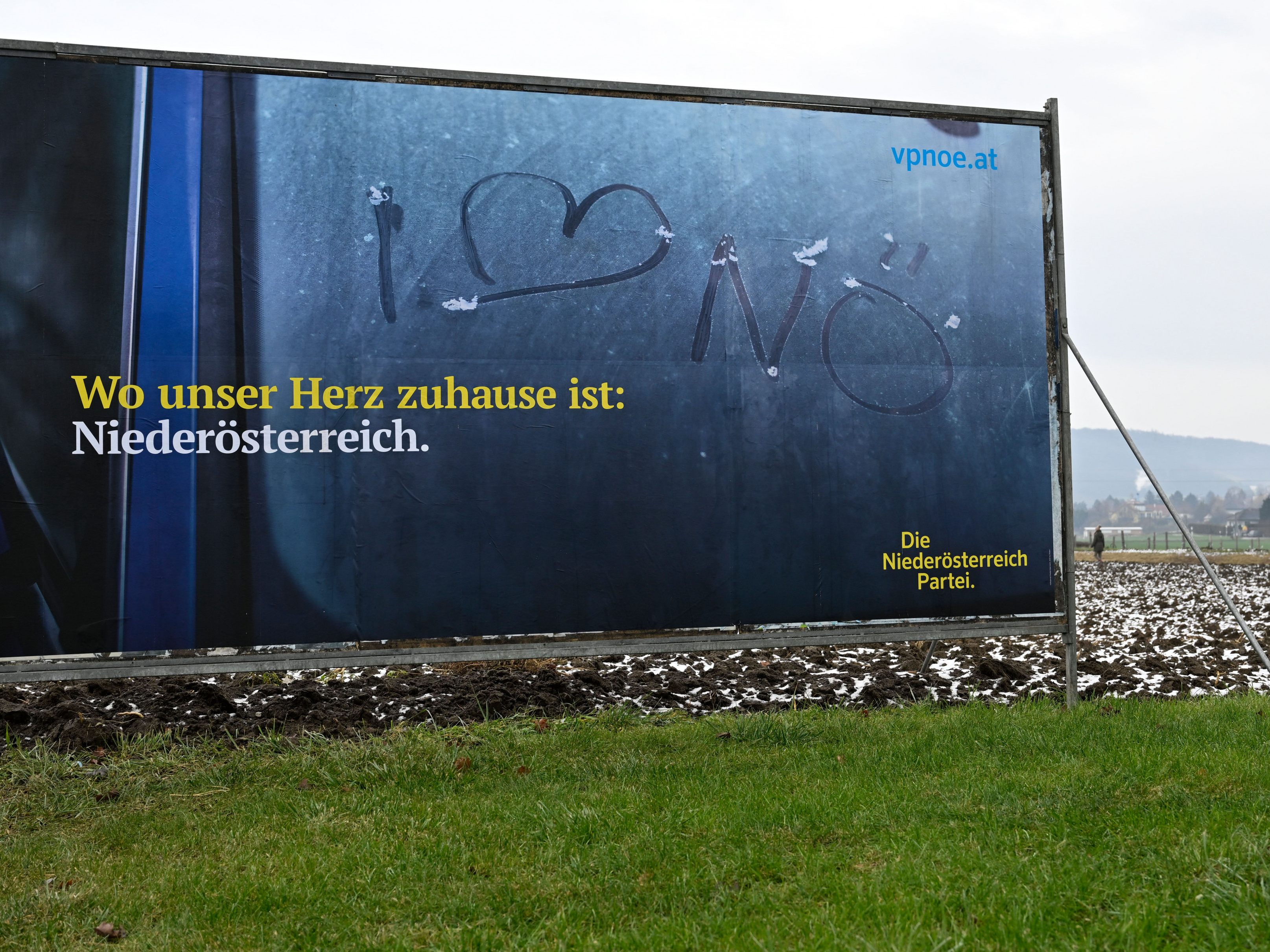 Eine neue Zeitrechnung könnte am 23. März nach der NÖ-Wahl losgehen. Im Bild: Ein ÖVP-Wahlplakat im Vorjahr. Eine neue Zeitrechnung könnte am 23. März nach der NÖ-Wahl losgehen. Im Bild: Ein ÖVP-Wahlplakat im Vorjahr.