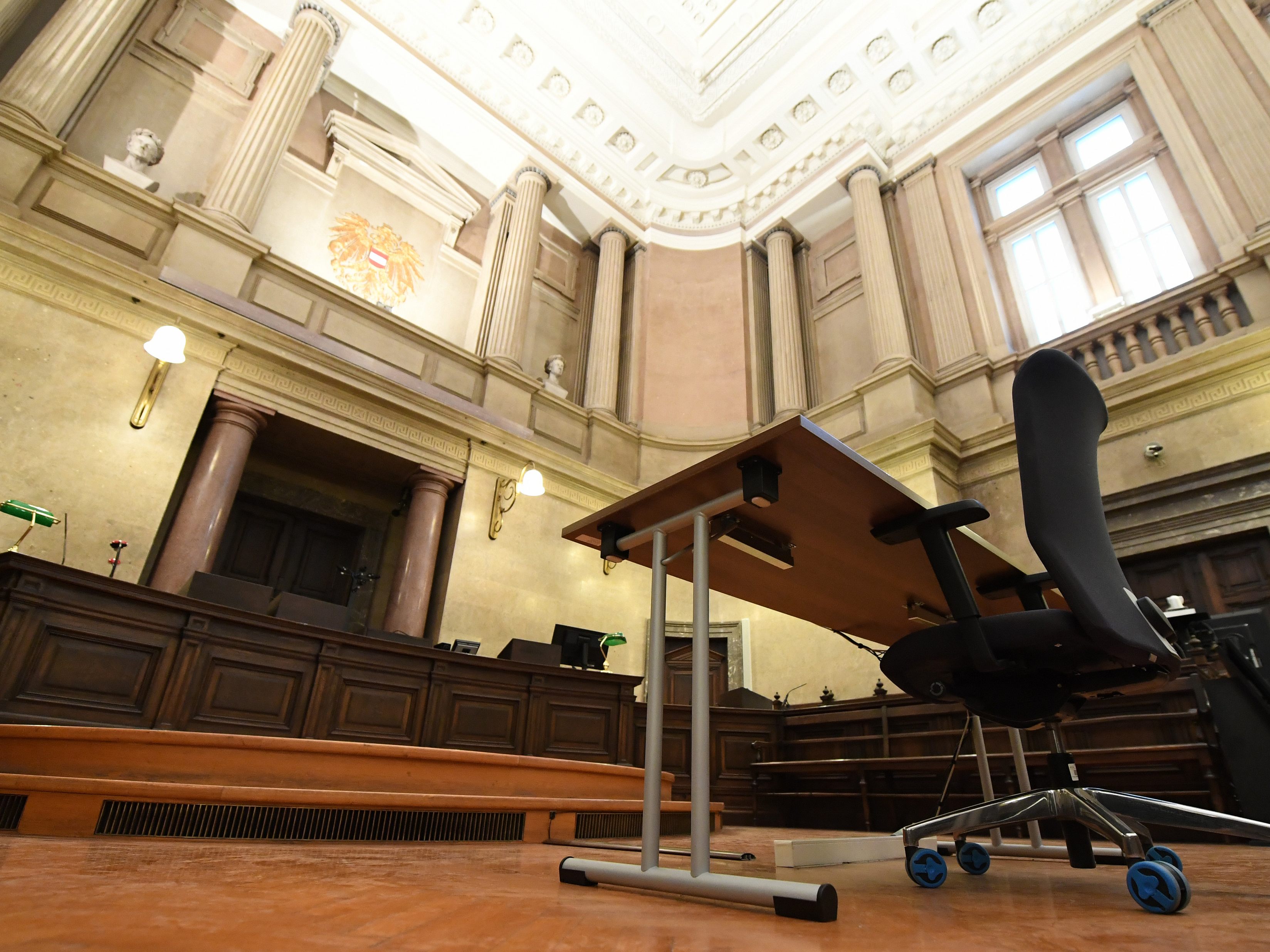 Die Zeugenbefragung rund um den Prozess um den Terroranschlag in Wien ging am Dienstag weiter. Die Zeugenbefragung rund um den Prozess um den Terroranschlag in Wien ging am Dienstag weiter.