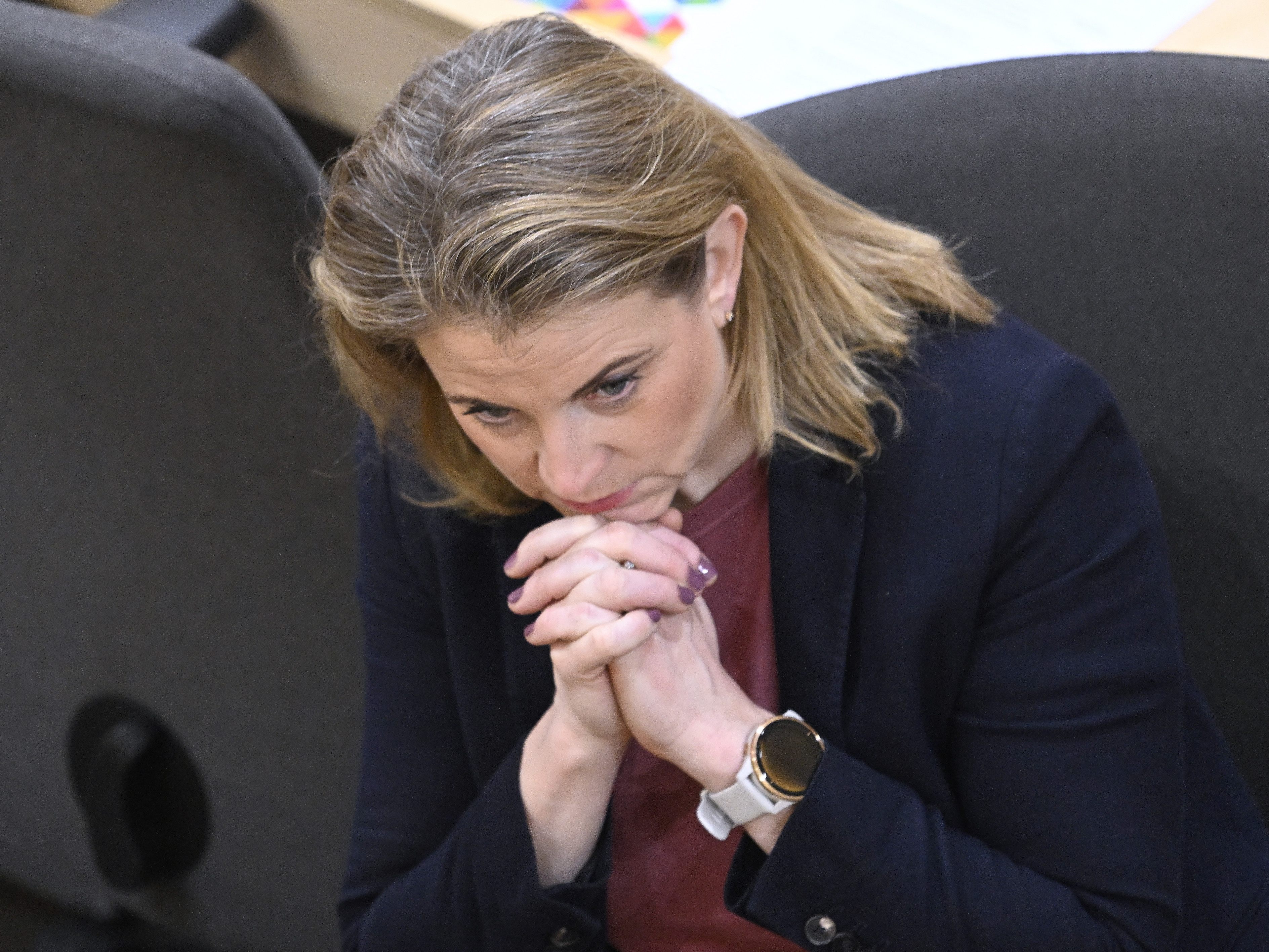 NEOS-Chefin Beate Meinl-Reisinger fordert von der Regierung strukturelle Reformen, da die Mittelschicht zusätzlich unter Druck gerate. NEOS-Chefin Beate Meinl-Reisinger fordert von der Regierung strukturelle Reformen, da die Mittelschicht zusätzlich unter Druck gerate.