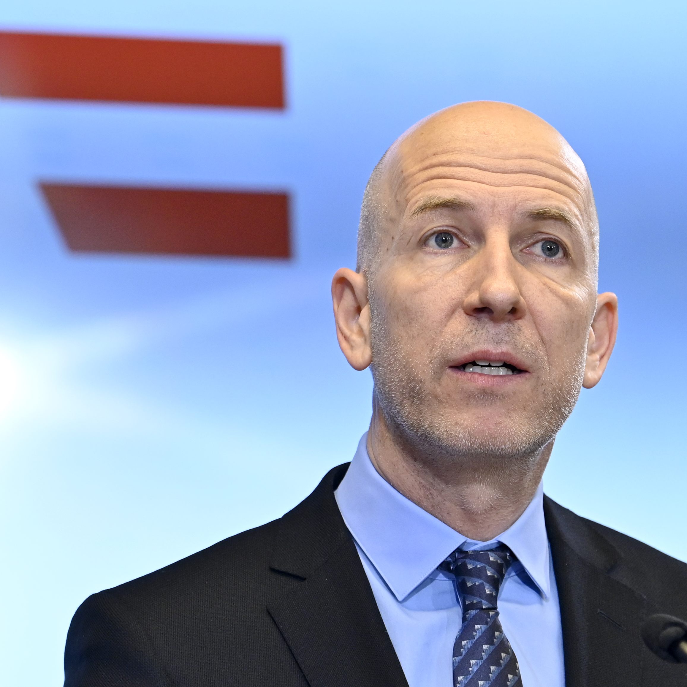 Im Vorjahr erleichterte eine Reform den Zugang zur Rot-Weiß-Rot-Karte.