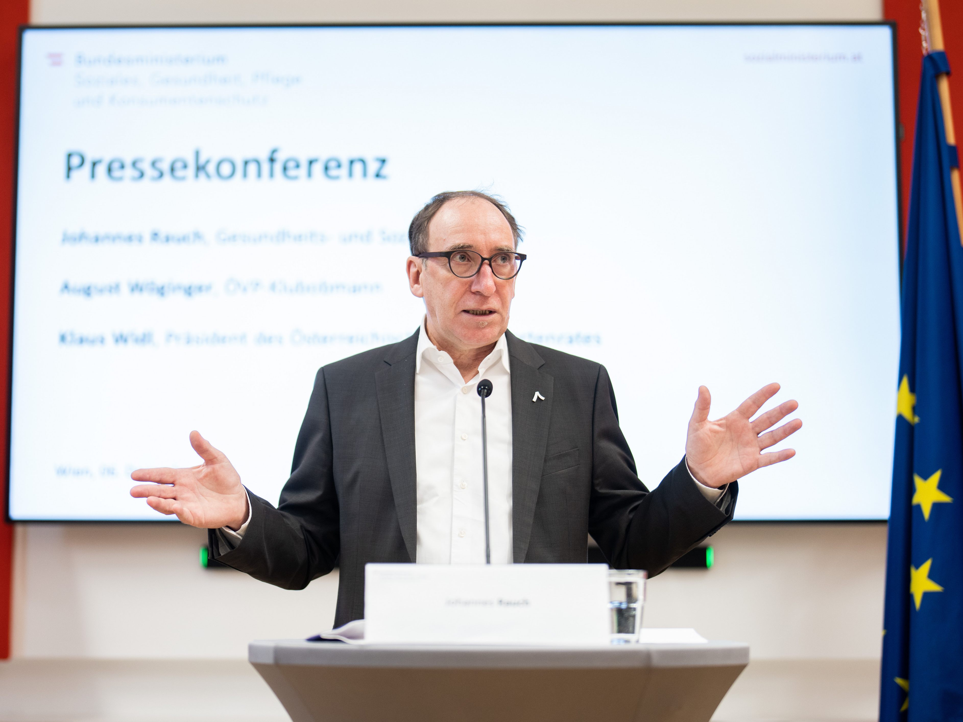 Rauch hatte das Ende aller Corona-Gesetze mit Jahresmitte angekündigt. Rauch hatte das Ende aller Corona-Gesetze mit Jahresmitte angekündigt.